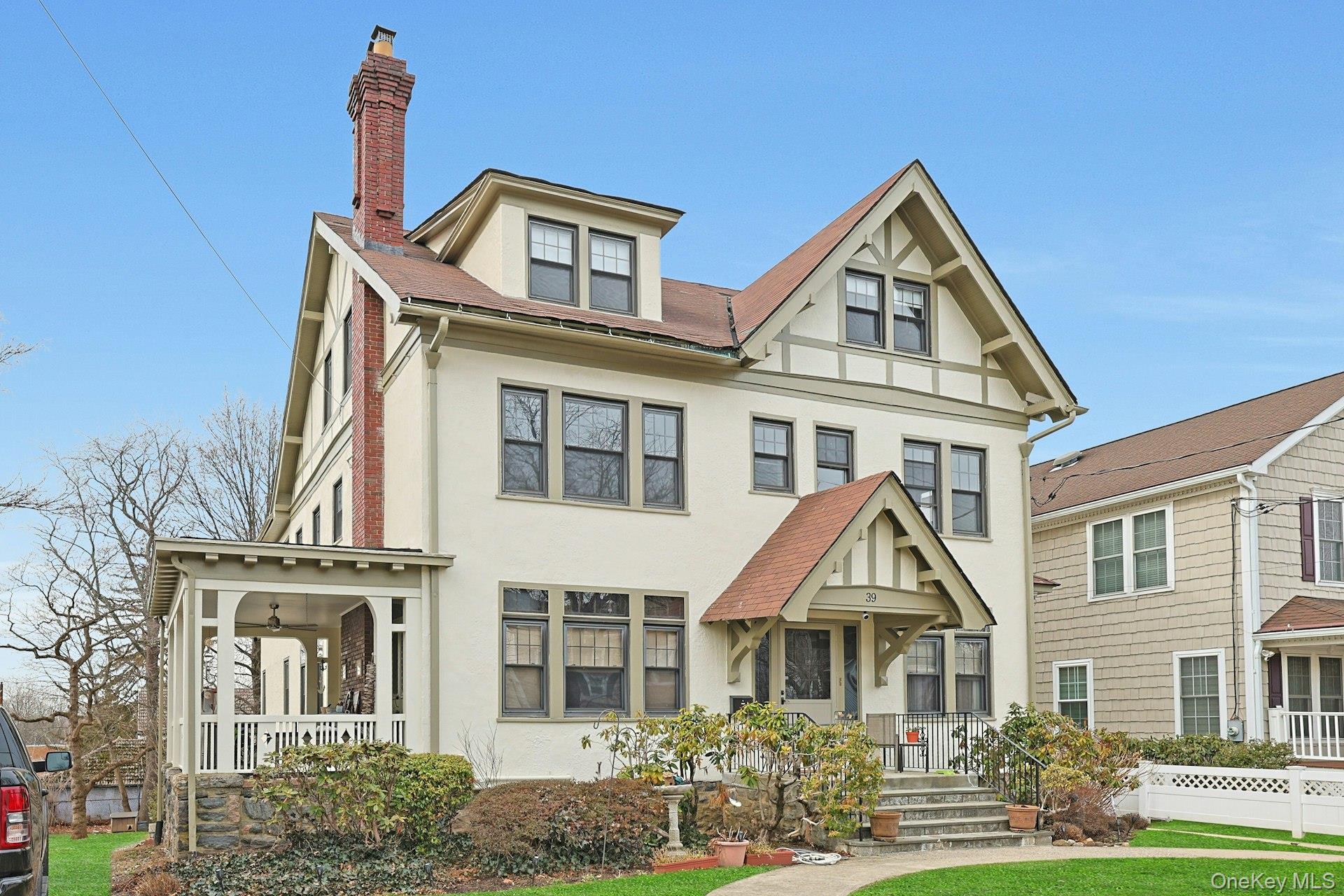 39 Neptune Avenue