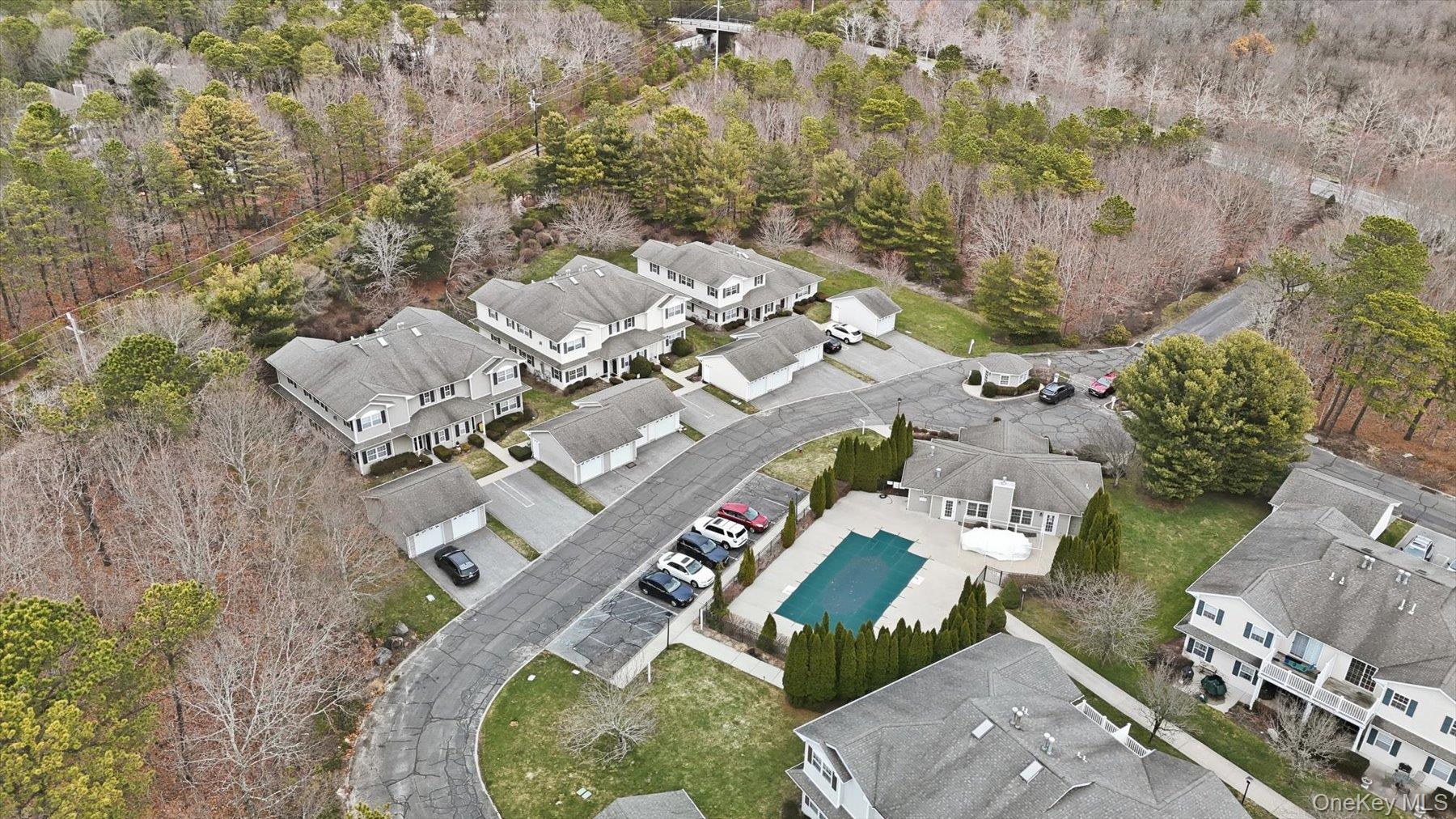 1504 Aerie Way