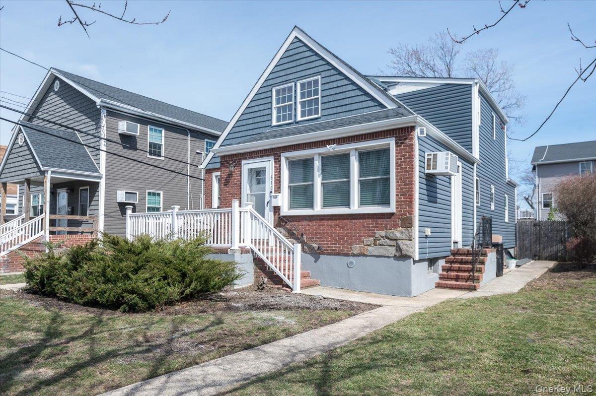 610 Monroe Boulevard