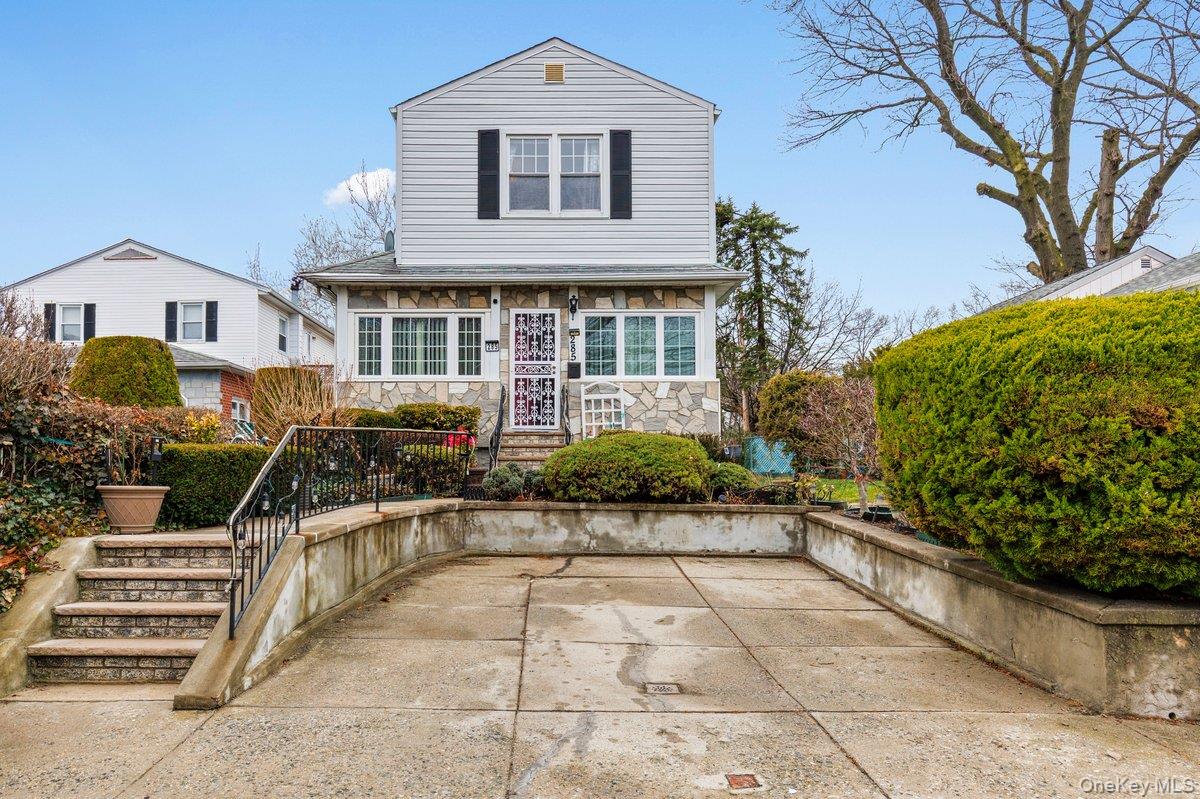 285 First Street