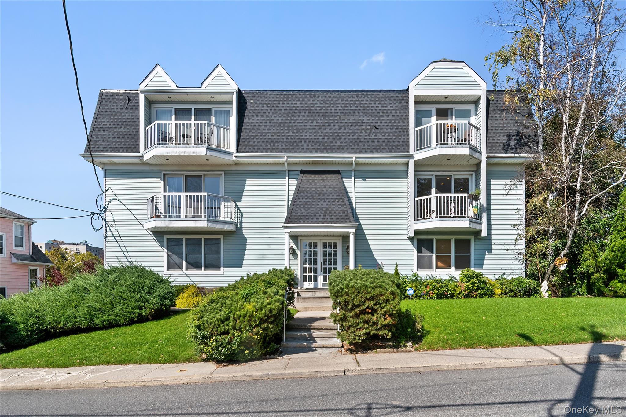 37 Harbor Lane