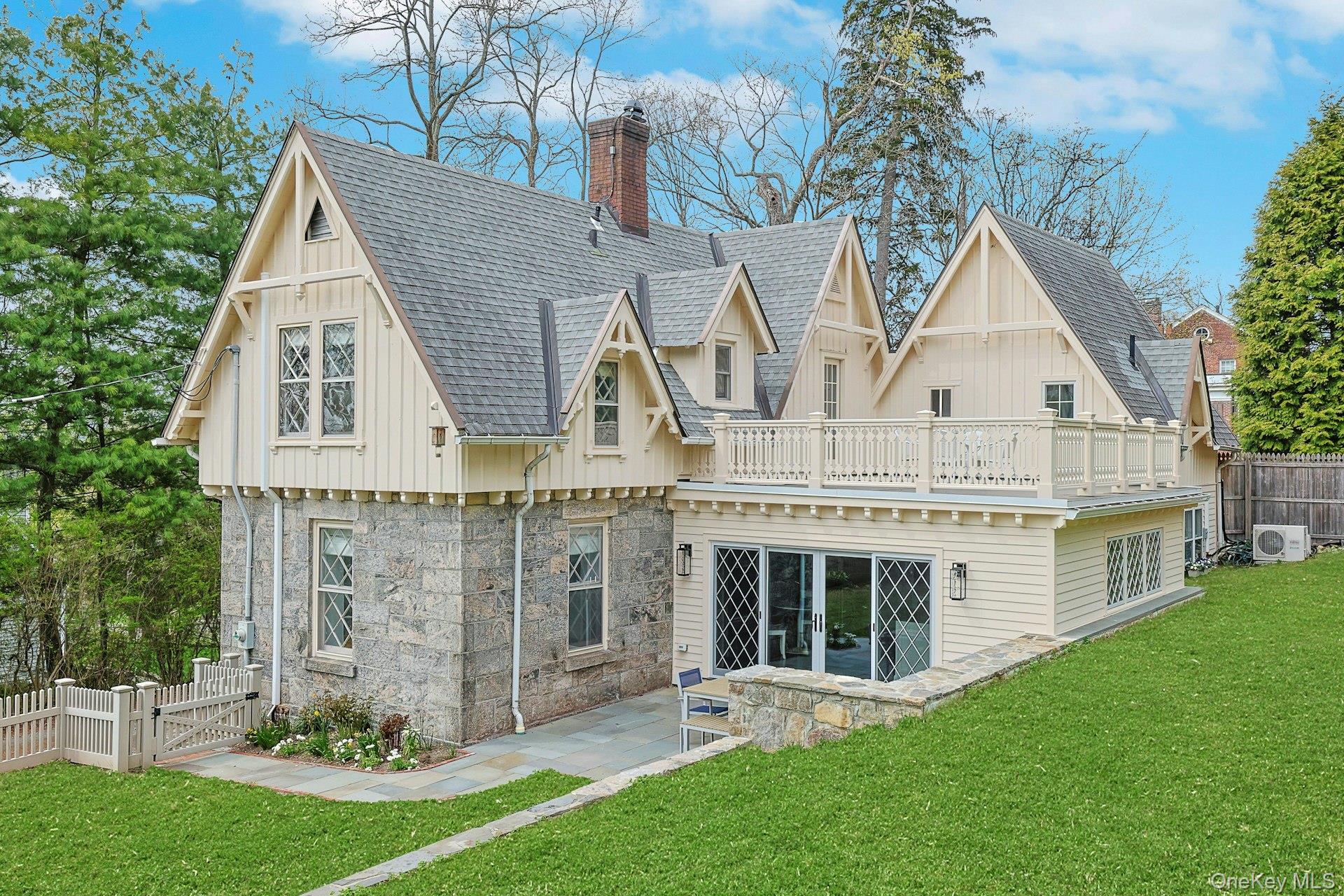 9 Strawberry Lane