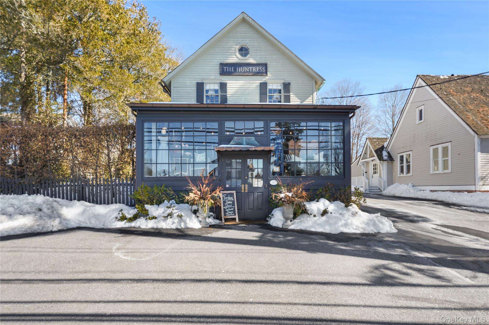 259 Westchester Avenue