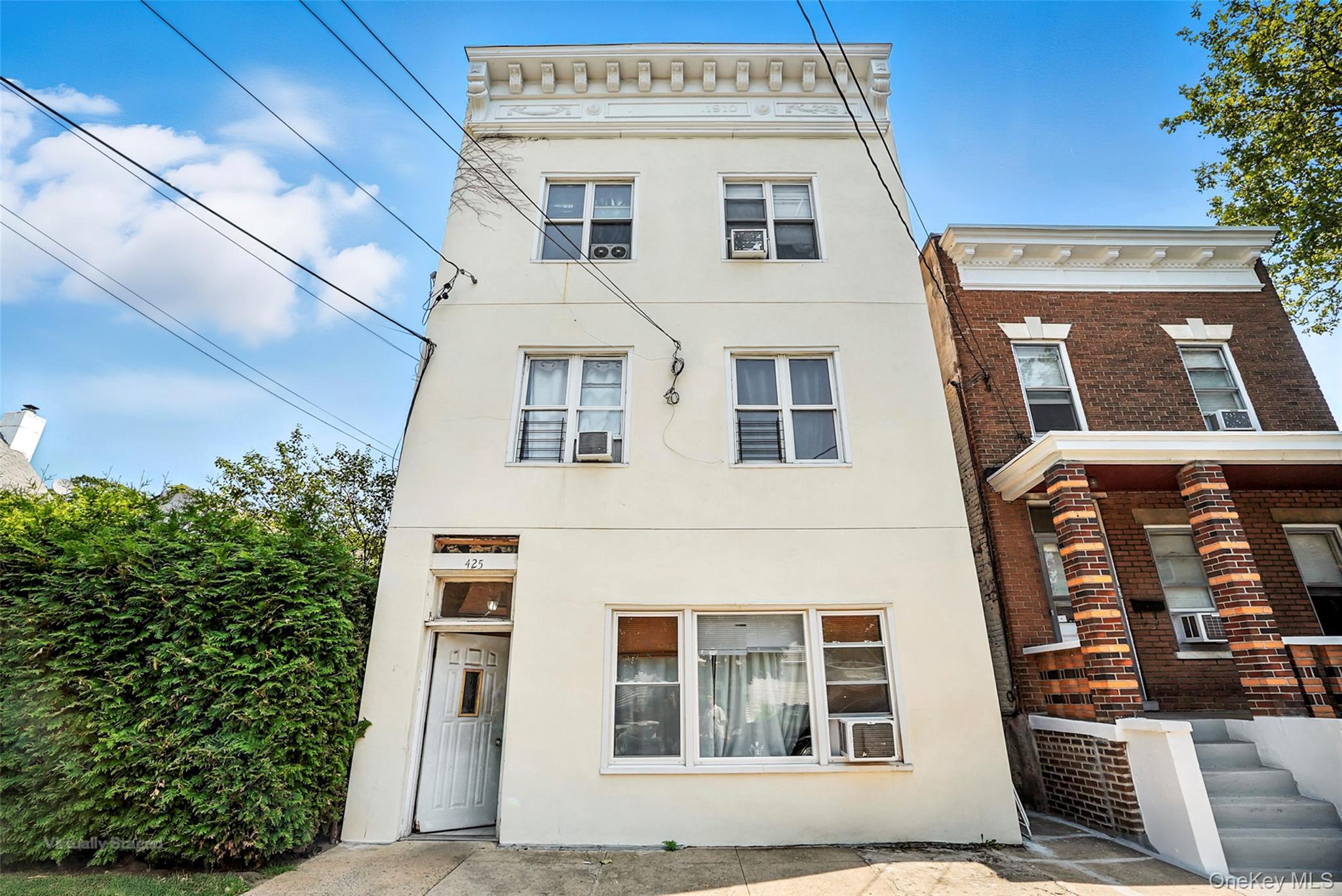 425 Terrace Avenue