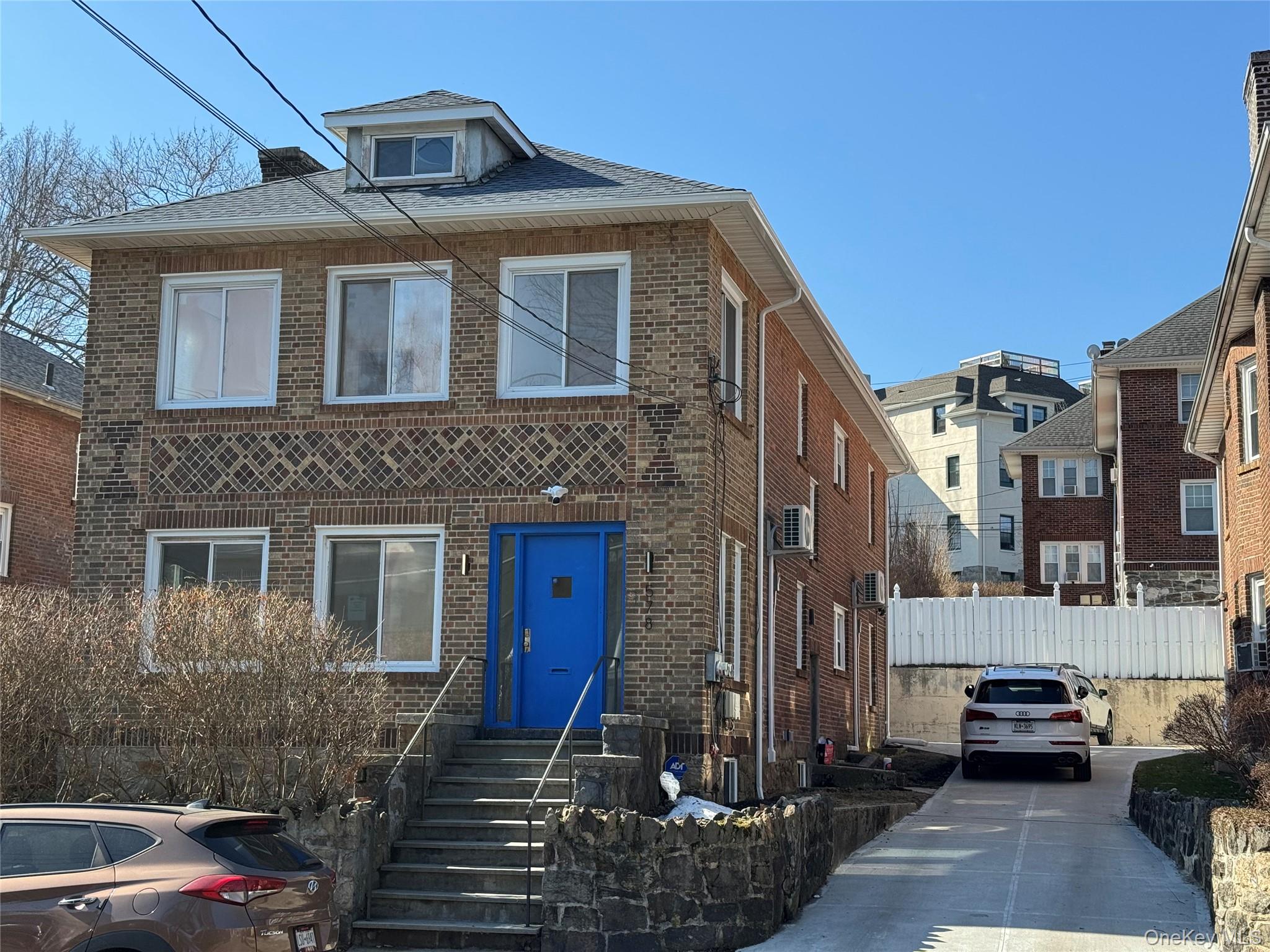 578 3rd Street