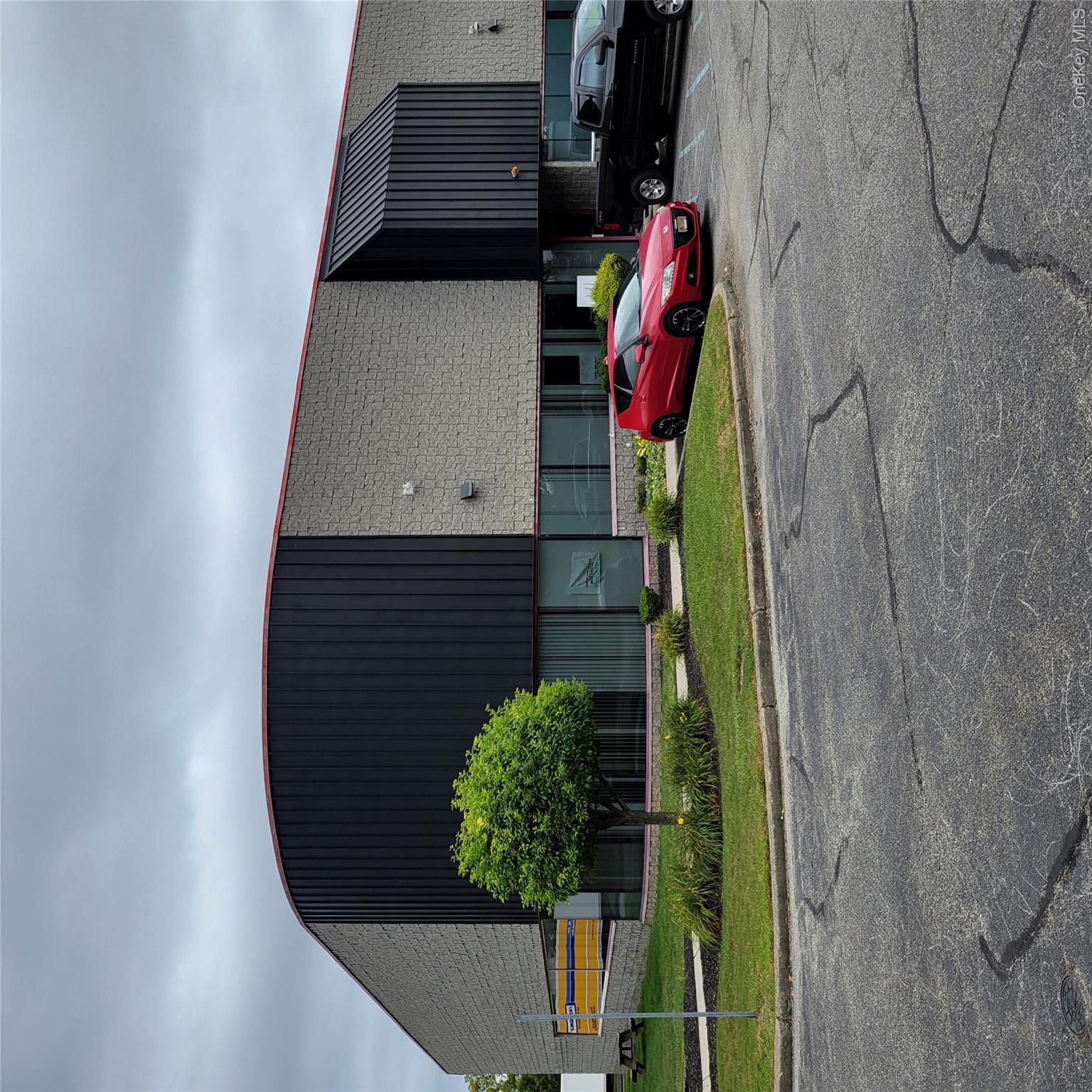 900 Corporate Boulevard