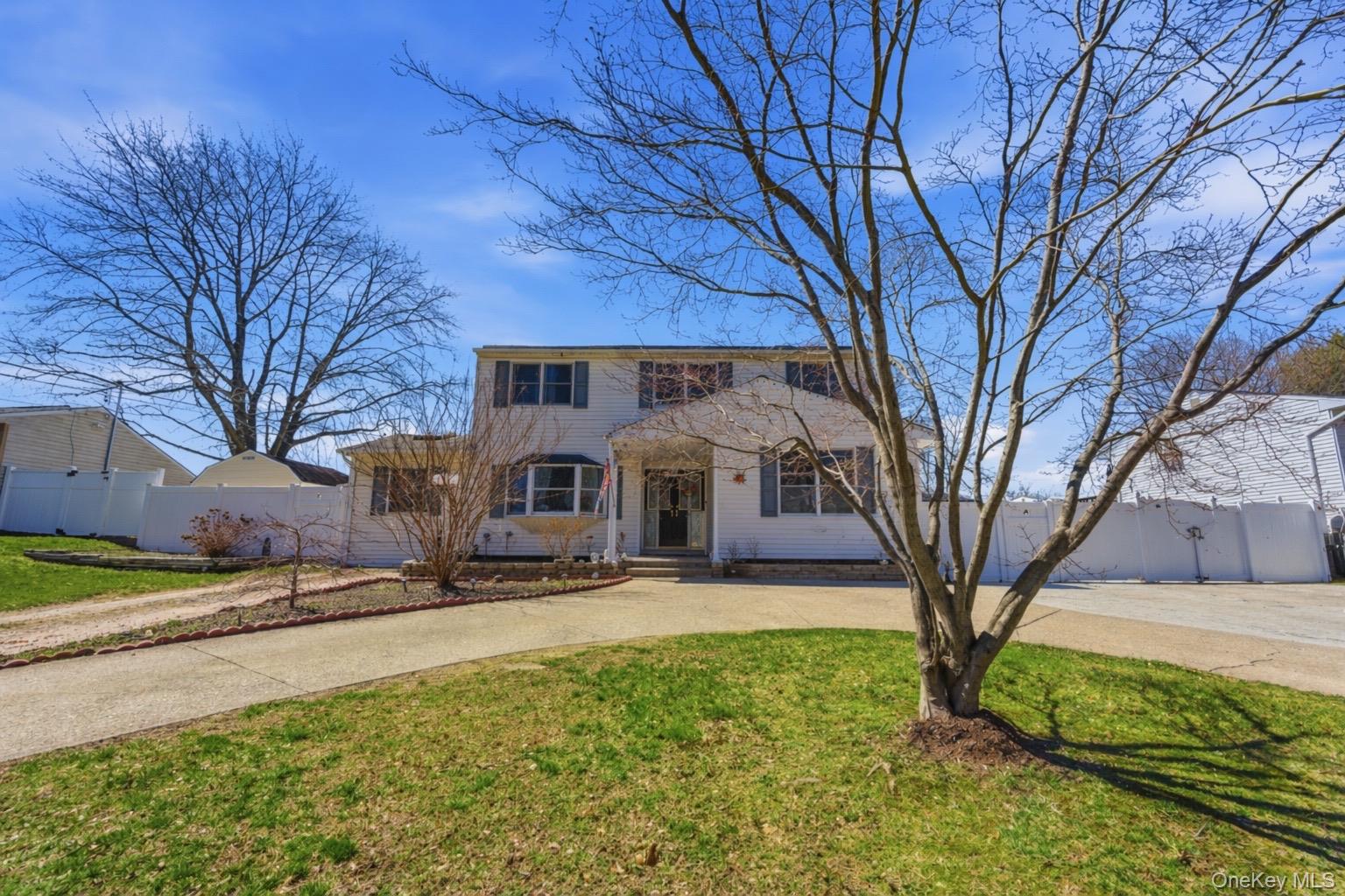 44 Howells Avenue