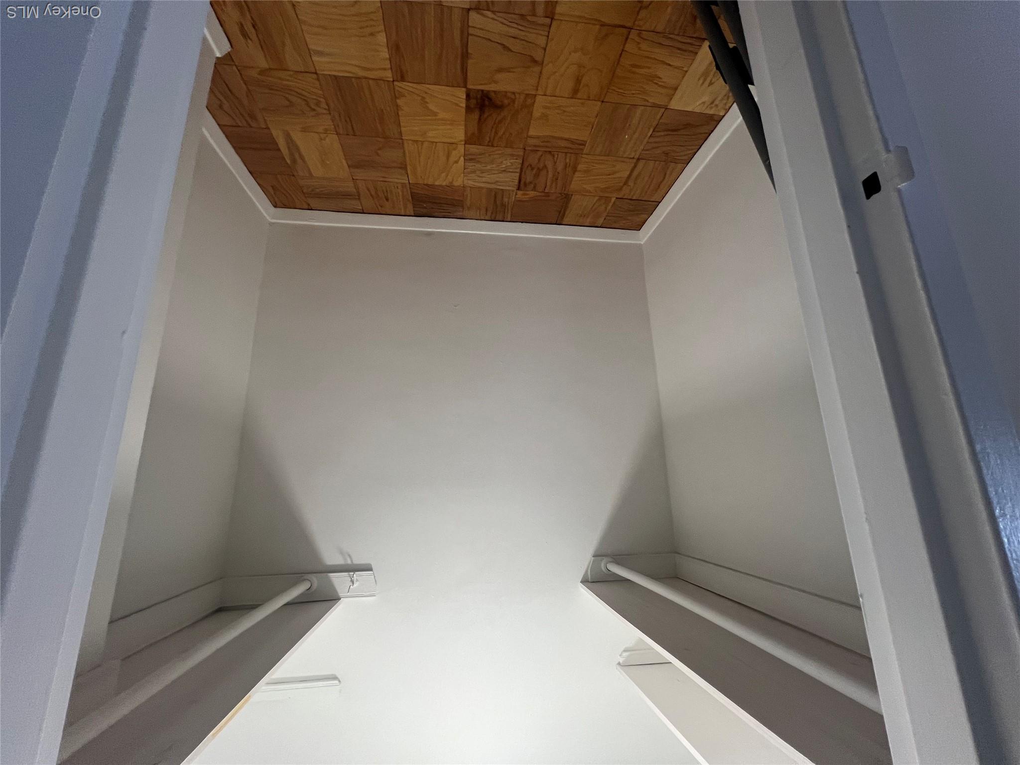 Walk-In Closets