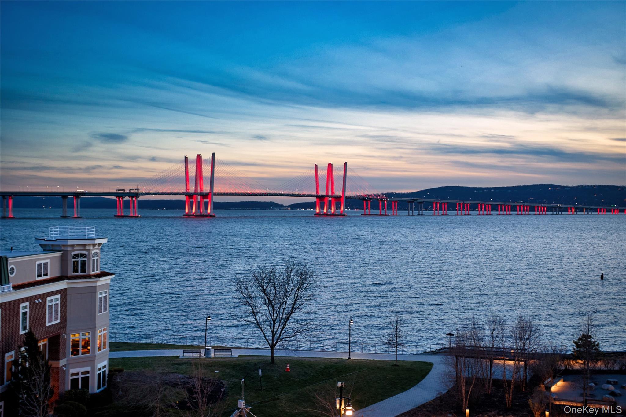4 Lighthouse Landing