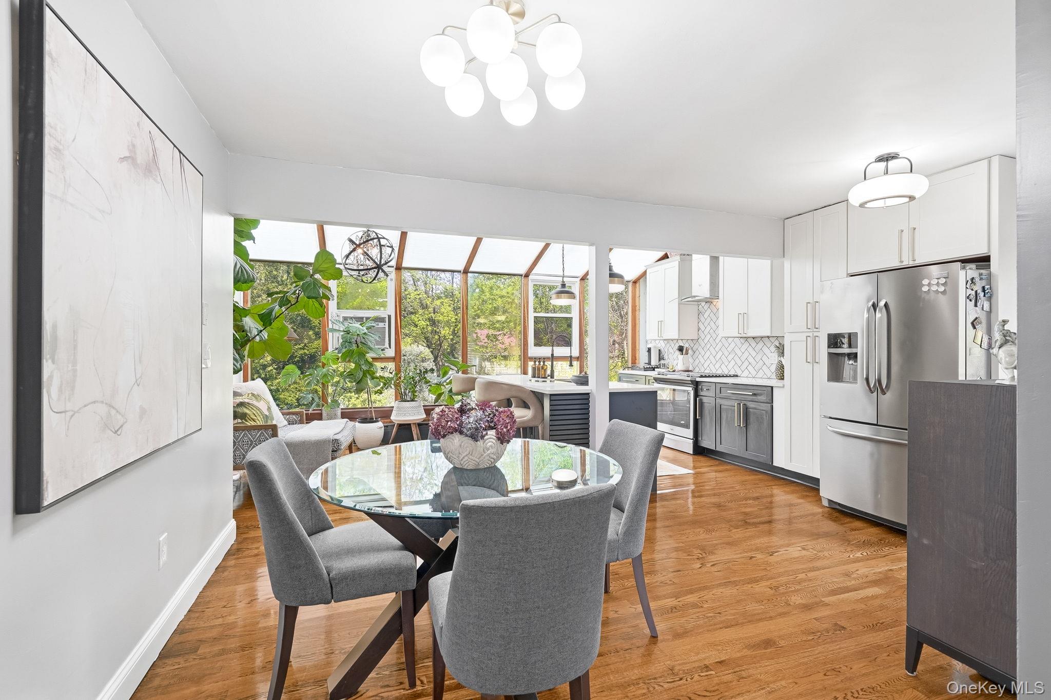 87 Lakeview Avenue