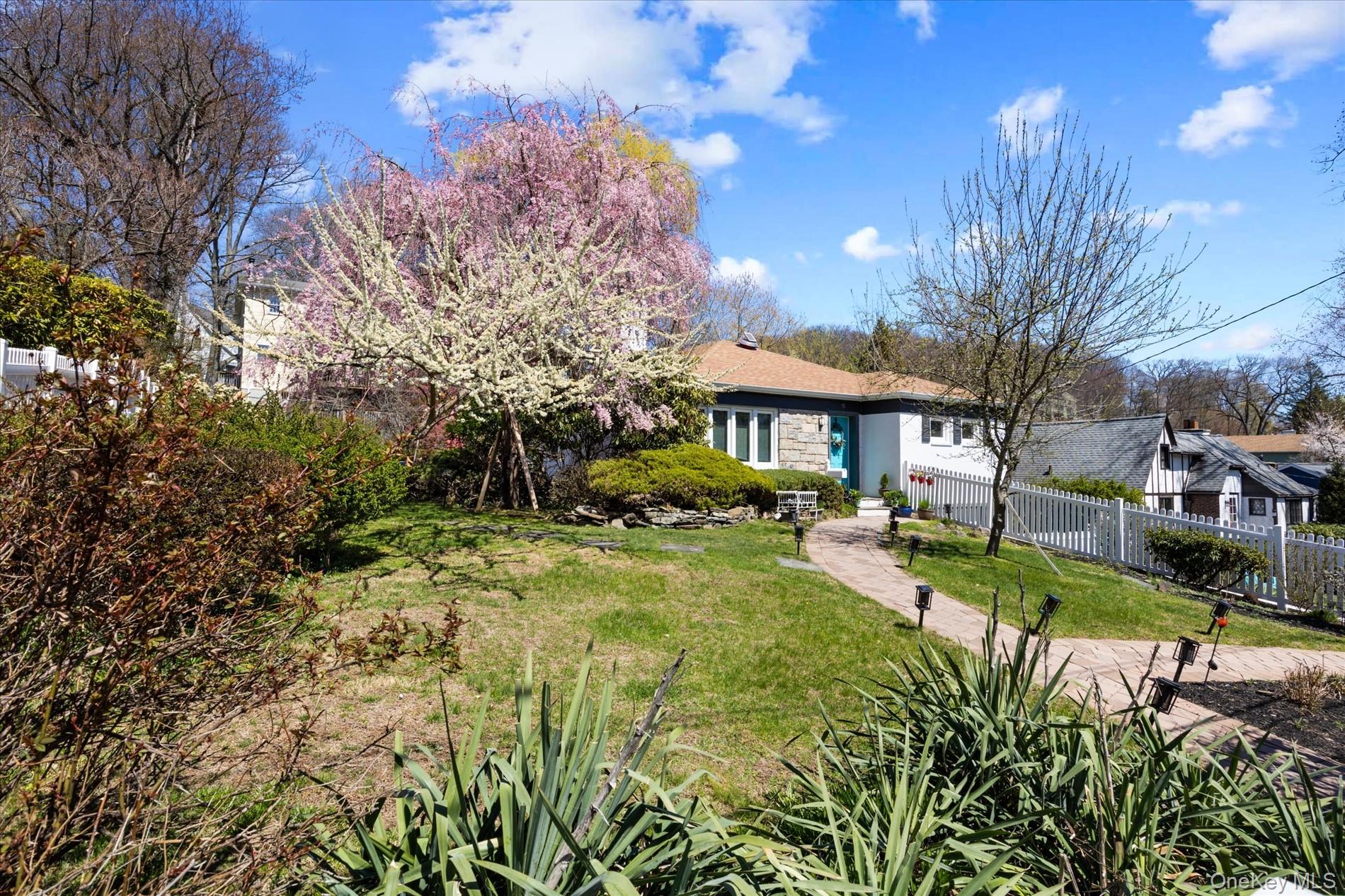 15 Brookside Lane