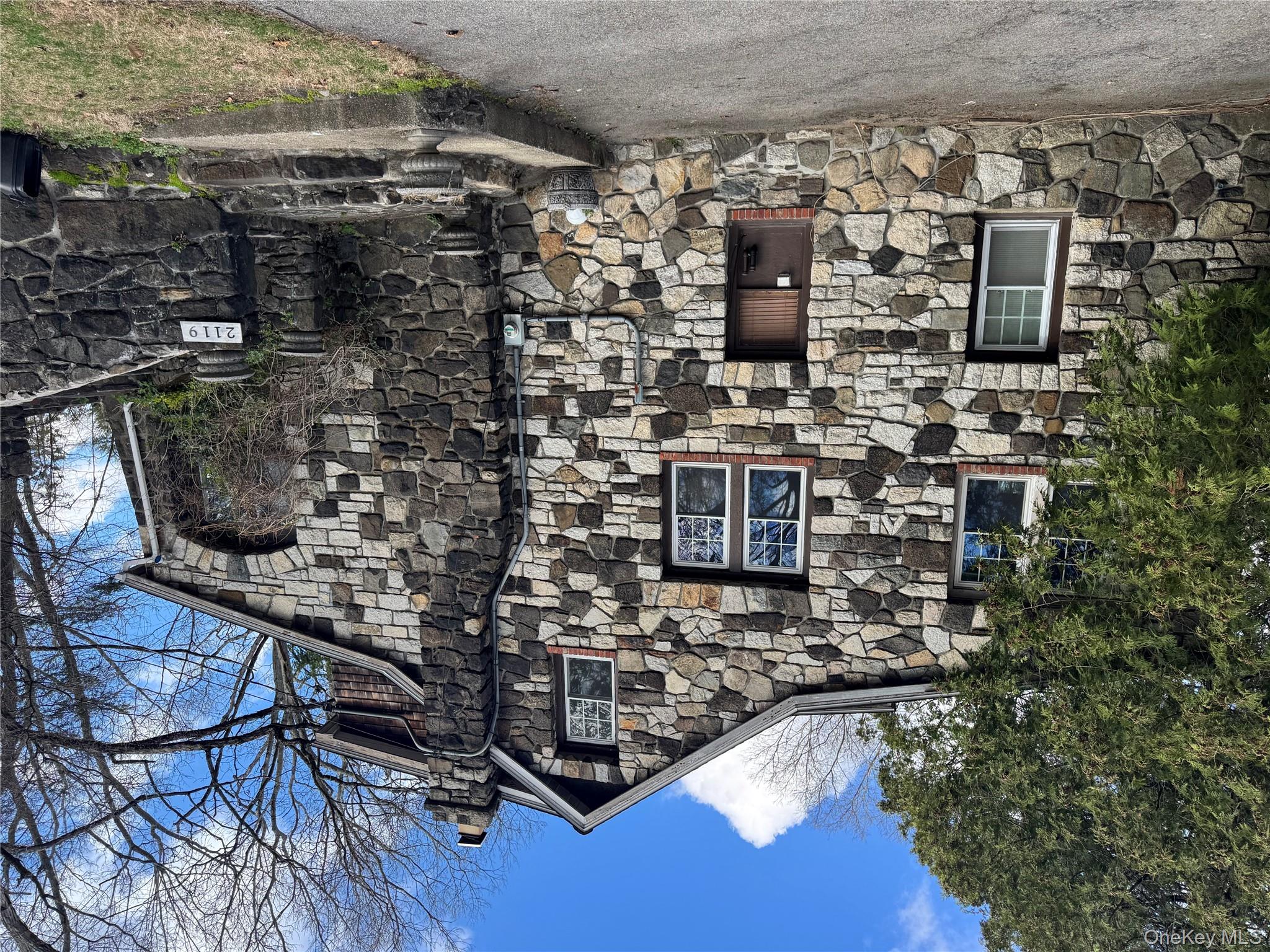 2119 Maple Avenue