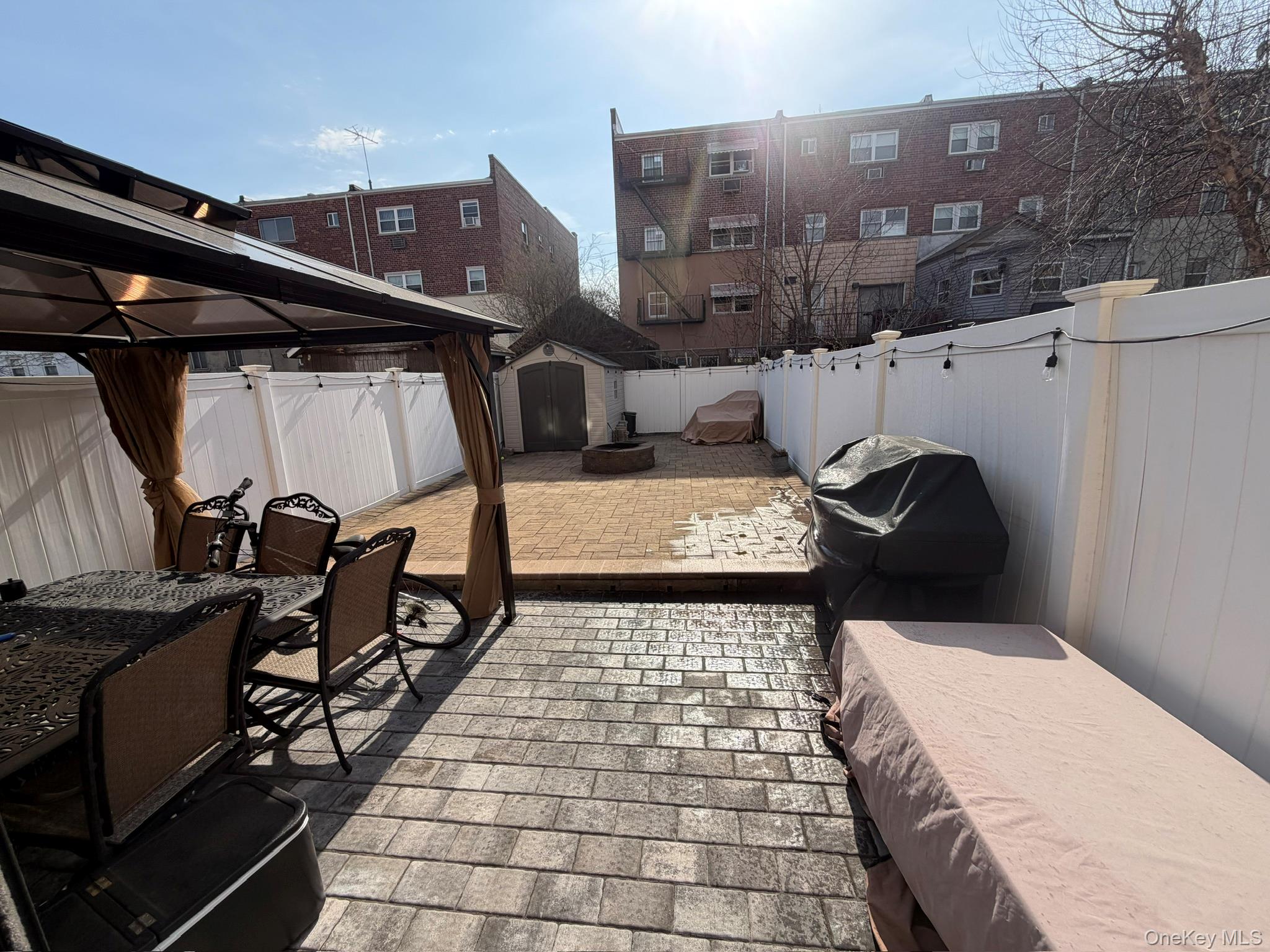 857 Vincent Avenue