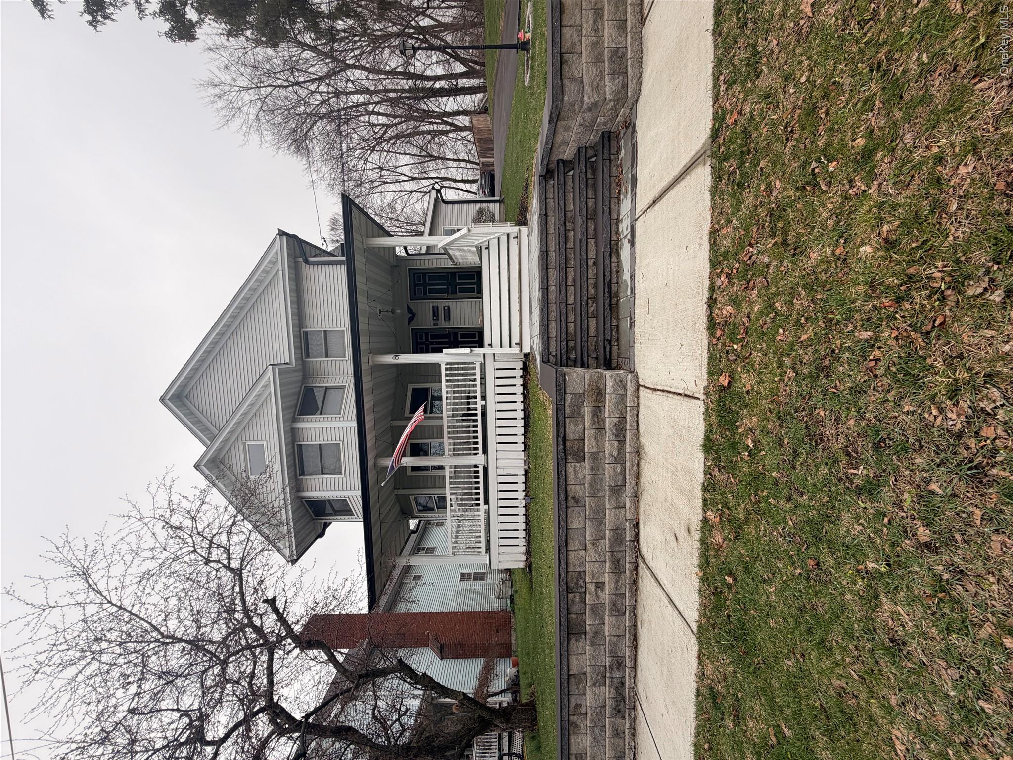 81 Mesier Avenue