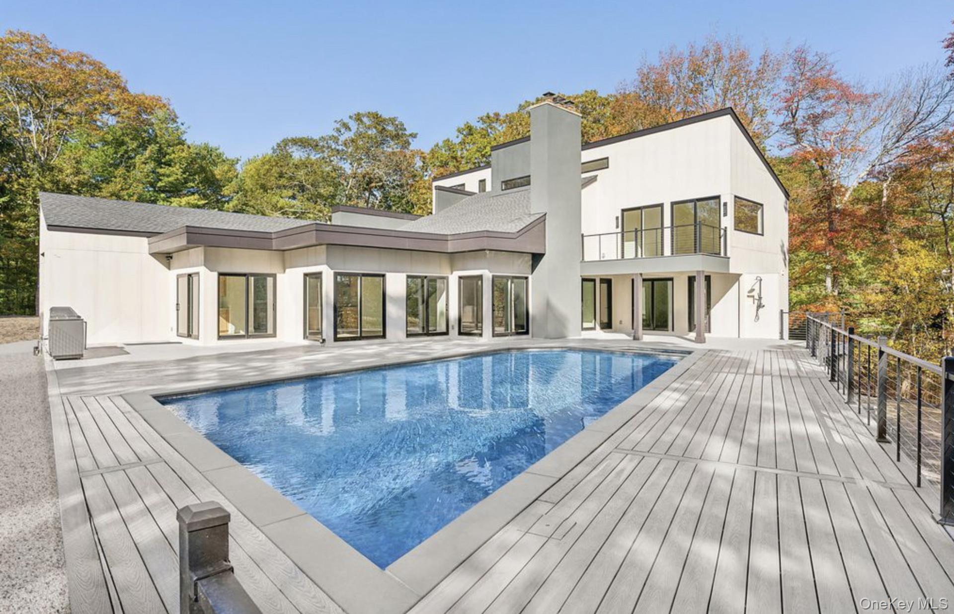 12 Plume Grass Way