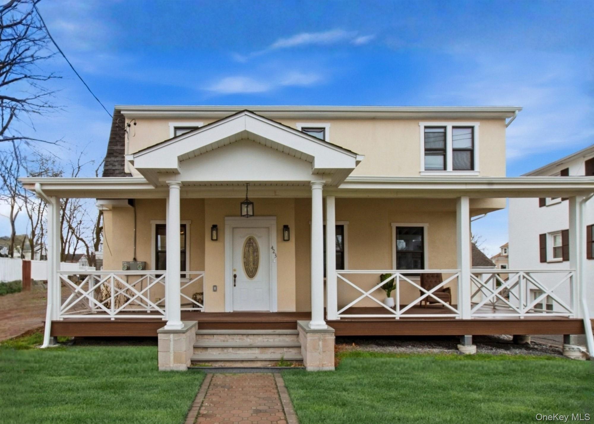 423 - C1 Halstead Avenue