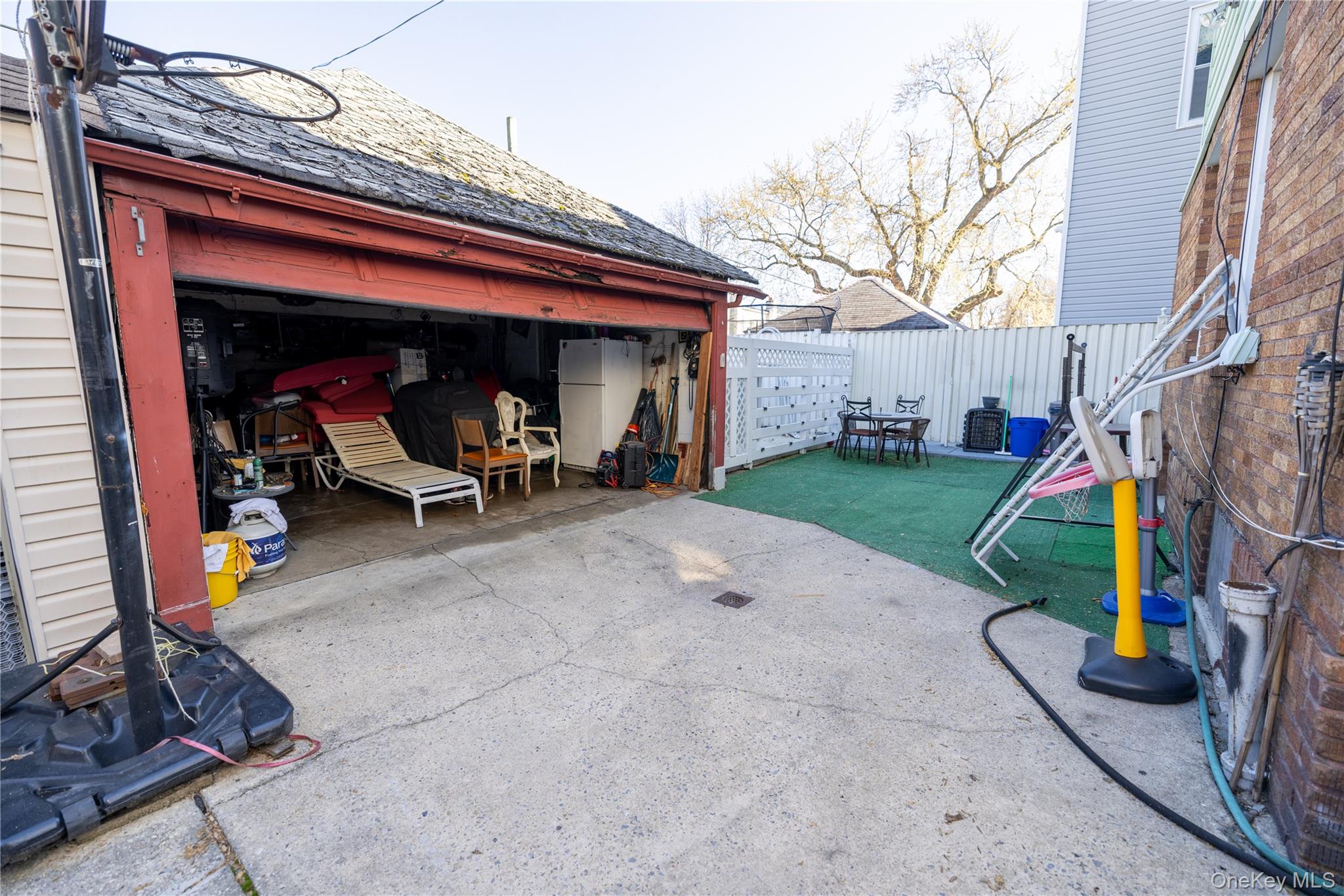 Garage