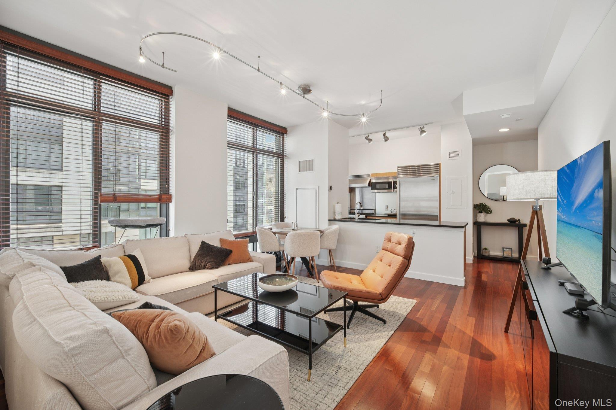 25 City Place