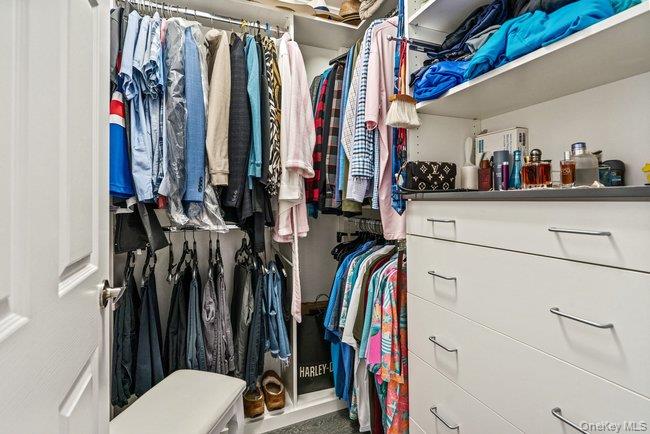 Walk-In Closets