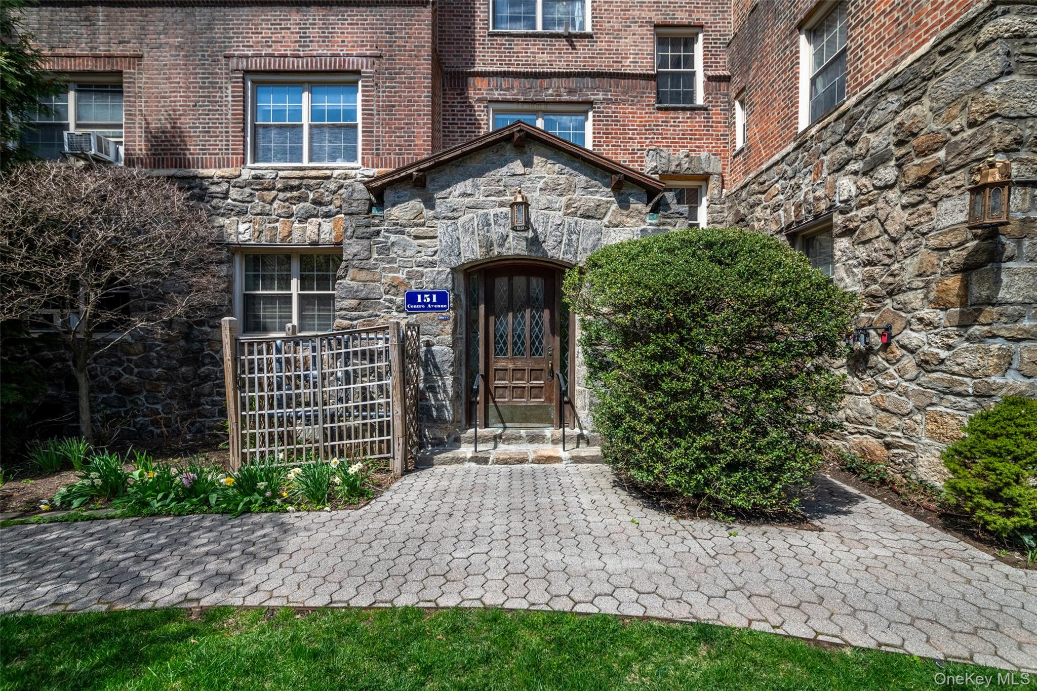 151 Centre Avenue