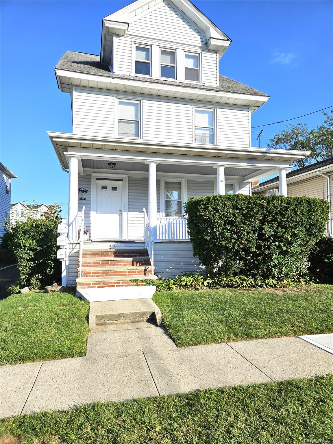56 4th Avenue
