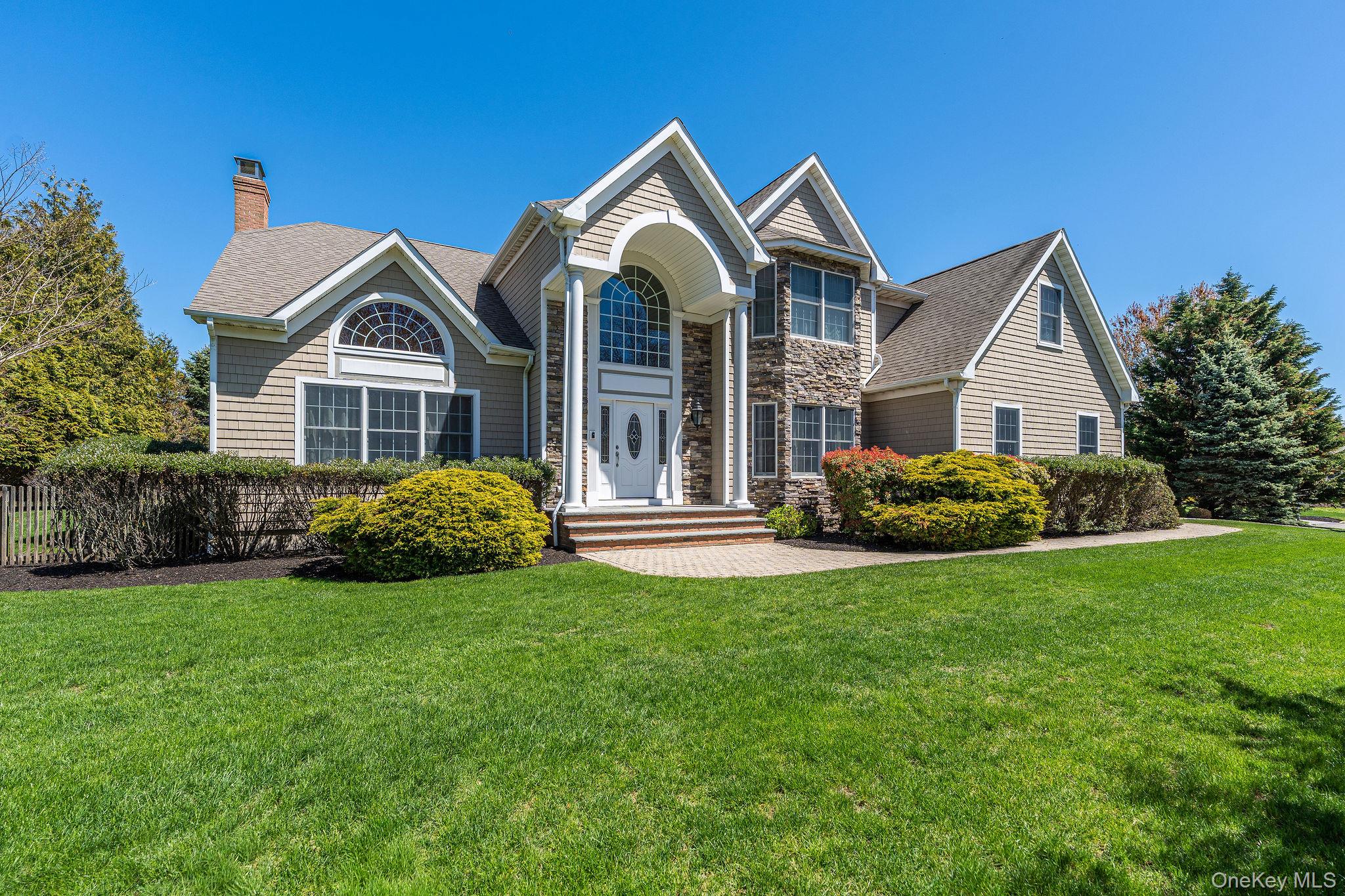 90 Caiola Court