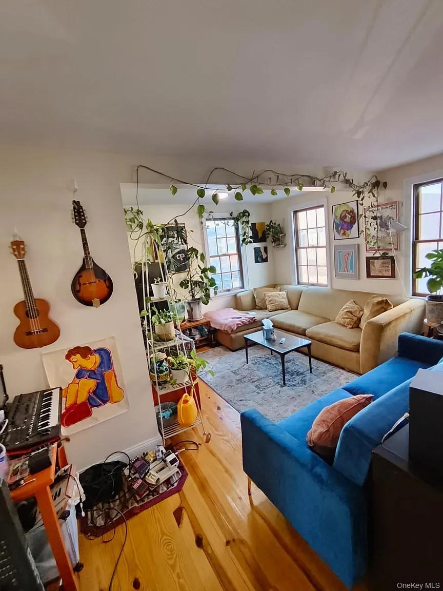 1009 Brown Street