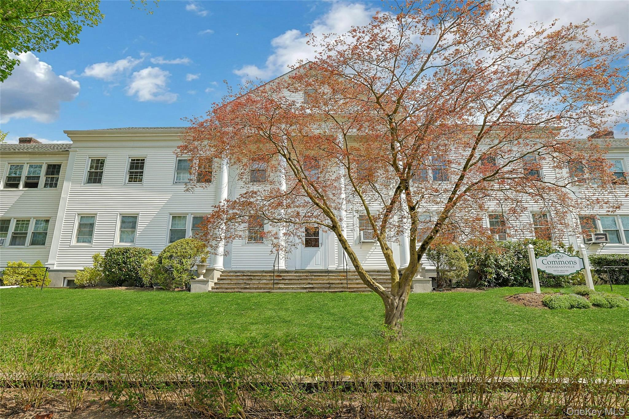 310 Manville RD