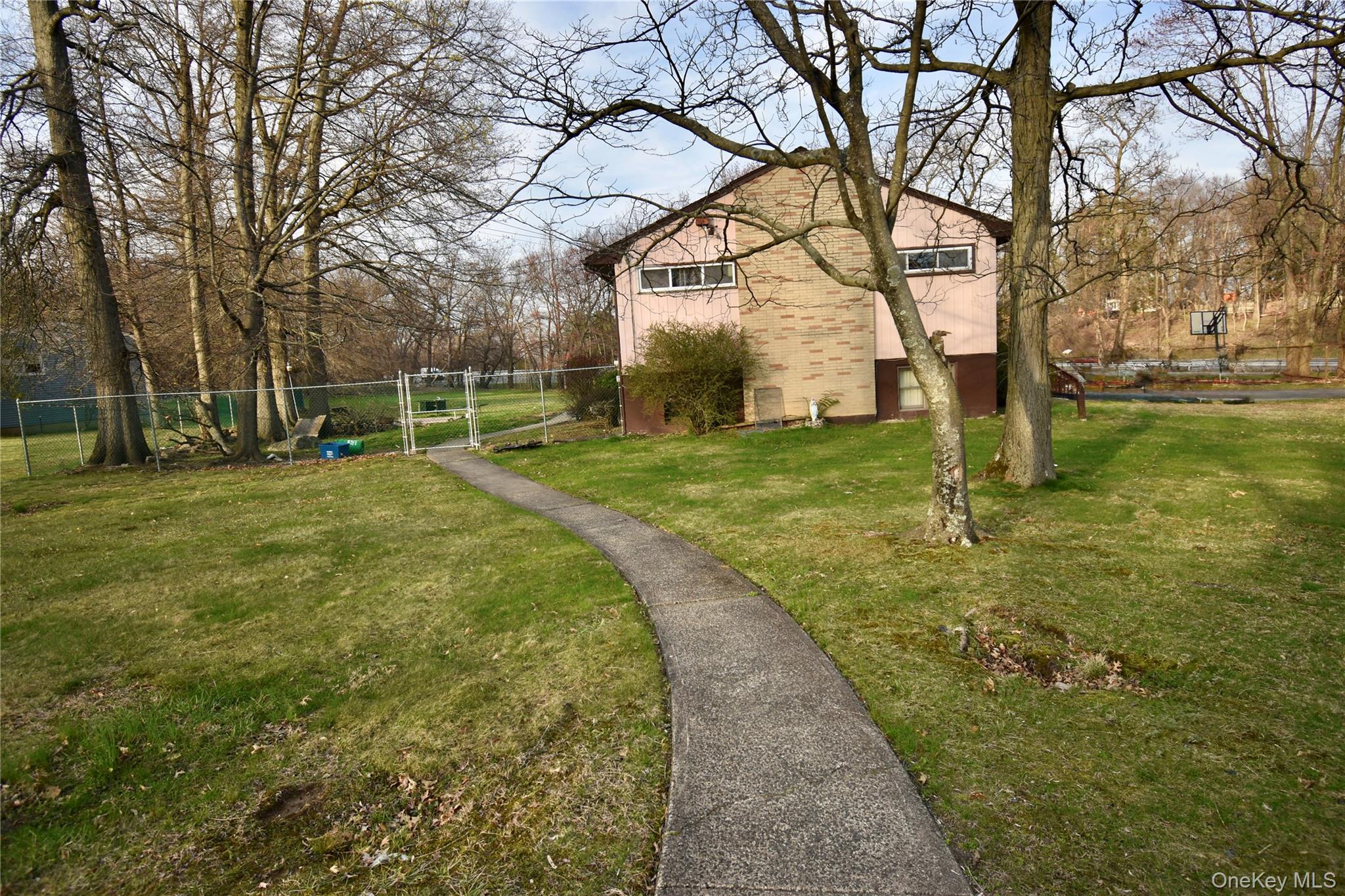 130 Scotland Hill Road
