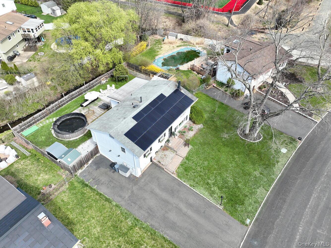 27 Eastlake Drive