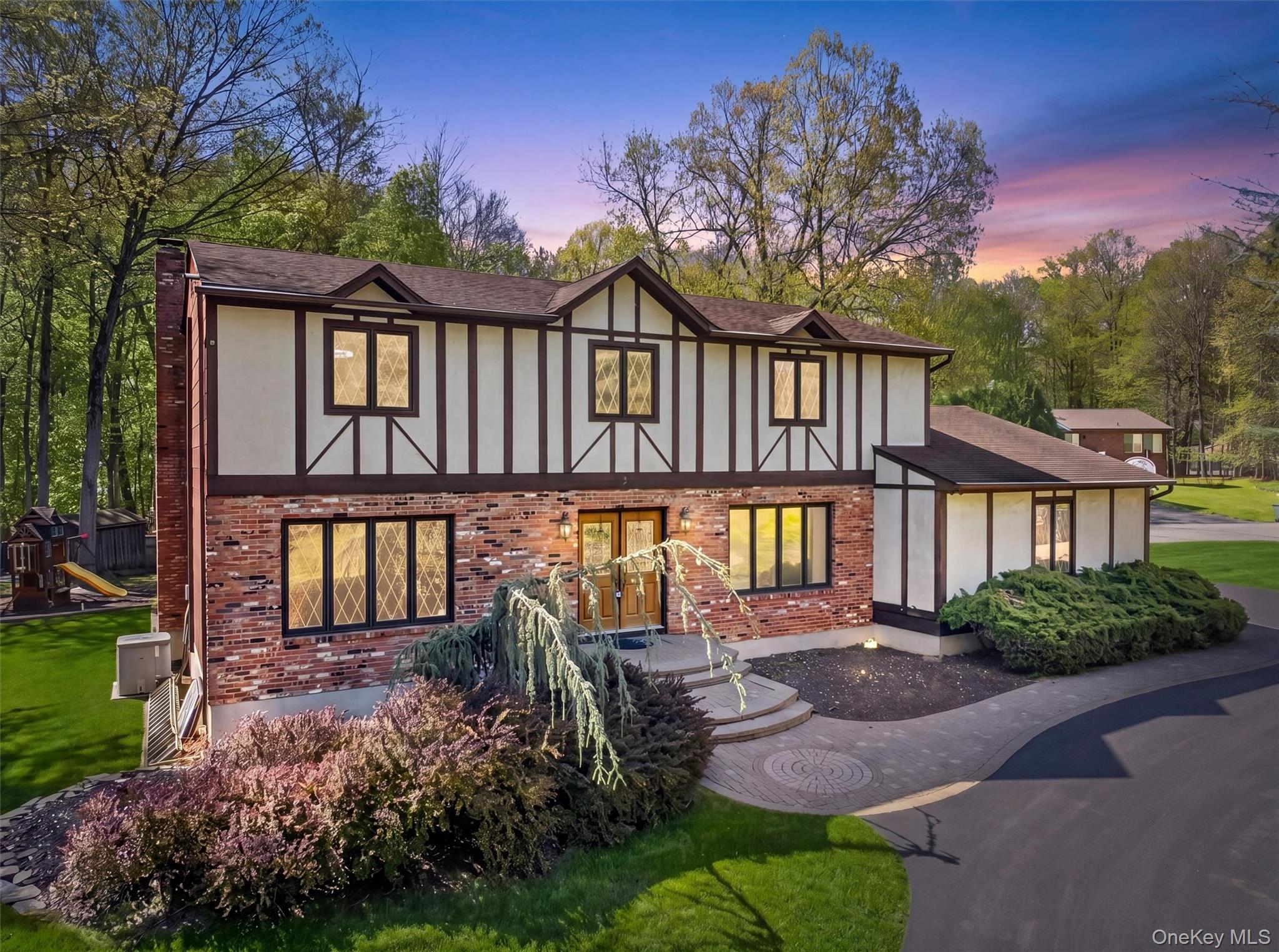 7 Bell Court