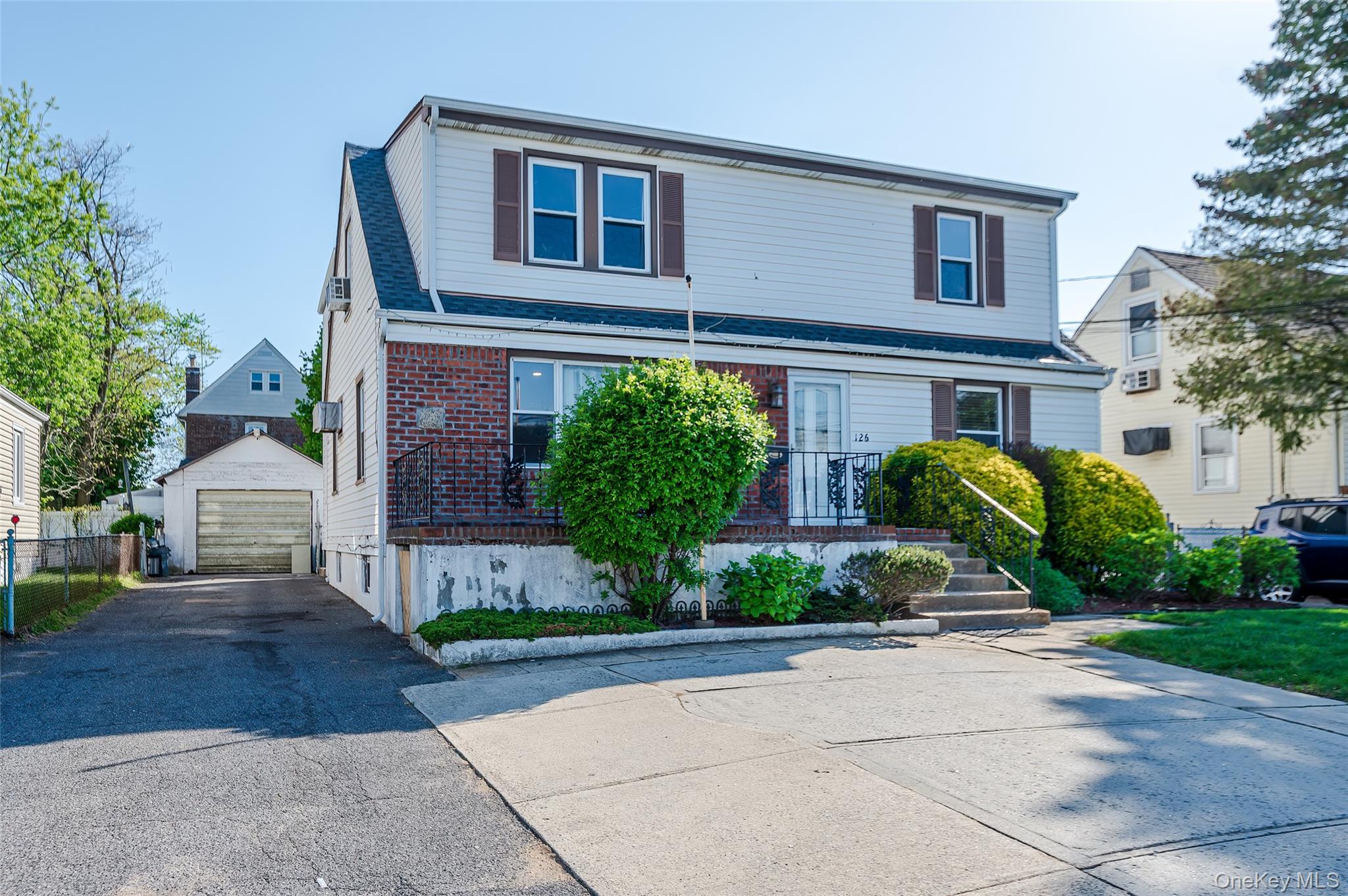 126 Scranton Avenue