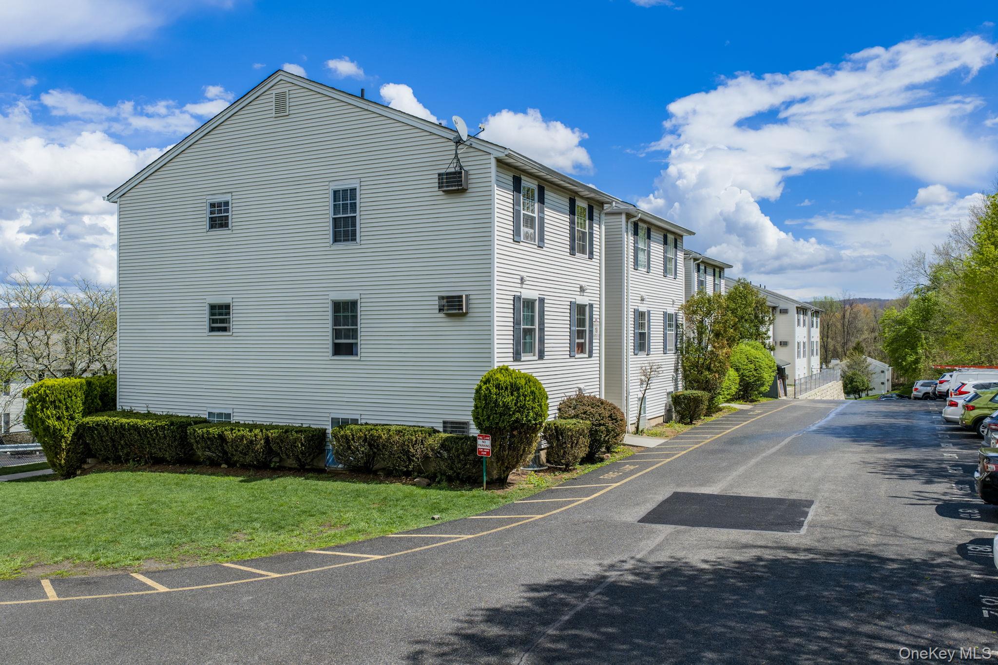 18 Lexington Hill