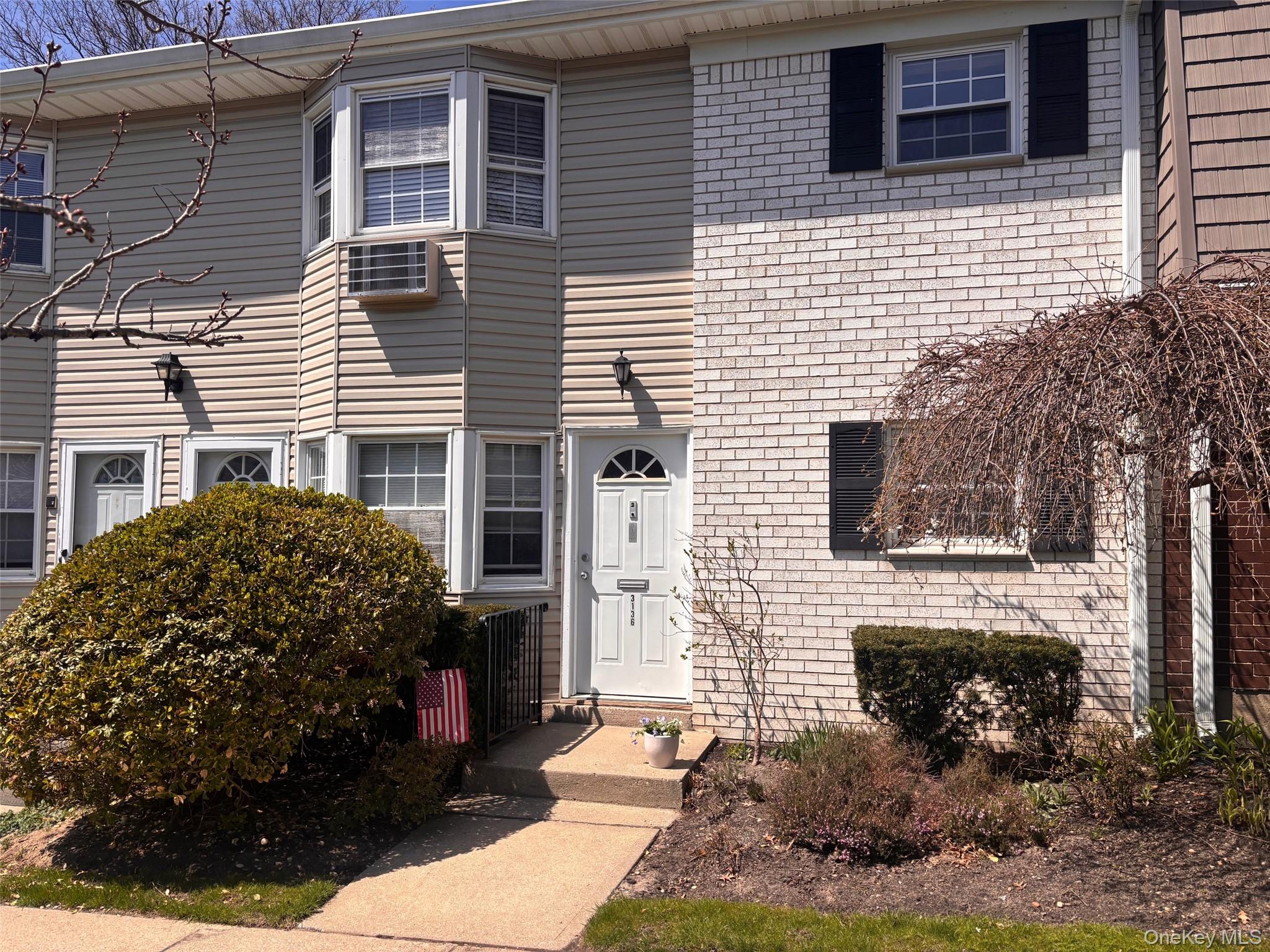 31-36 Wilshire Ln