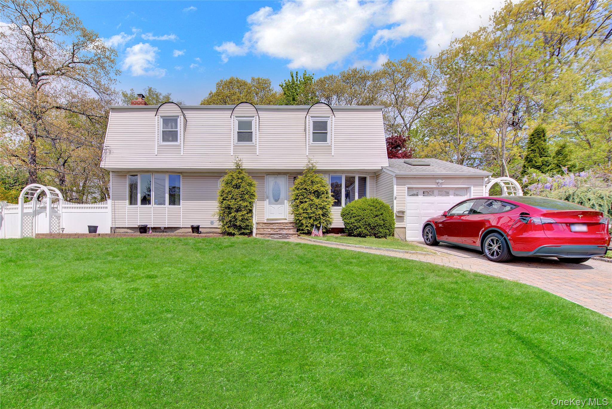 11 Hollo Drive