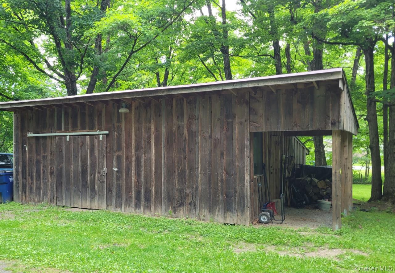 Barn