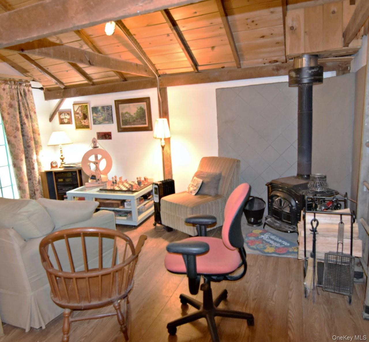 Photo 43