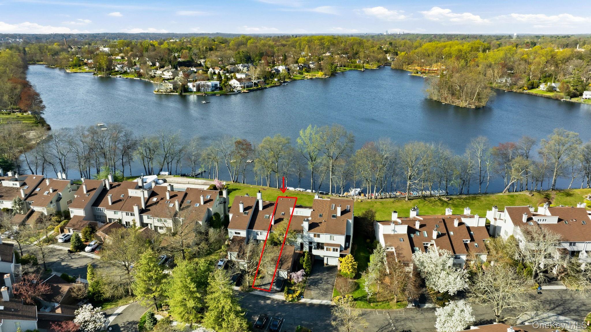 35 Waterside Close