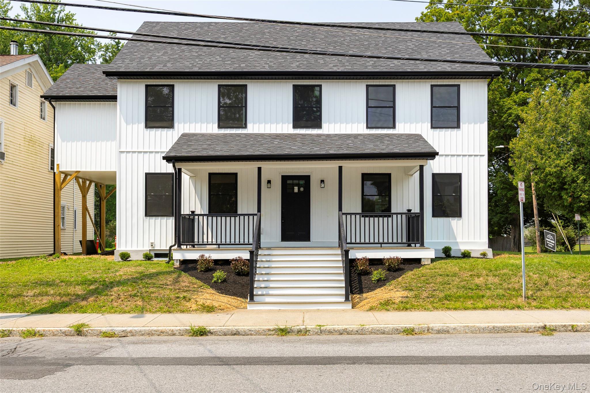7441 Broadway