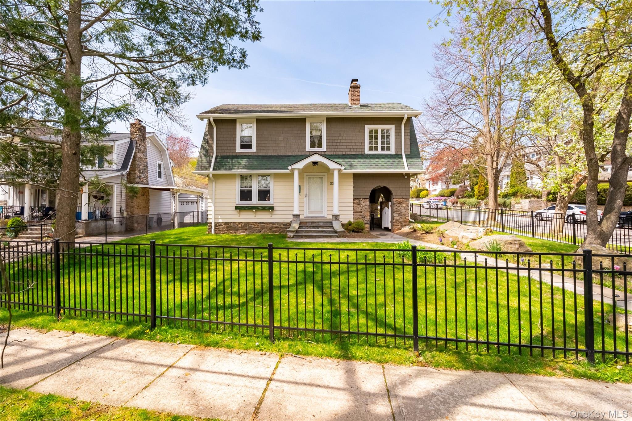 350 Hutchinson Boulevard