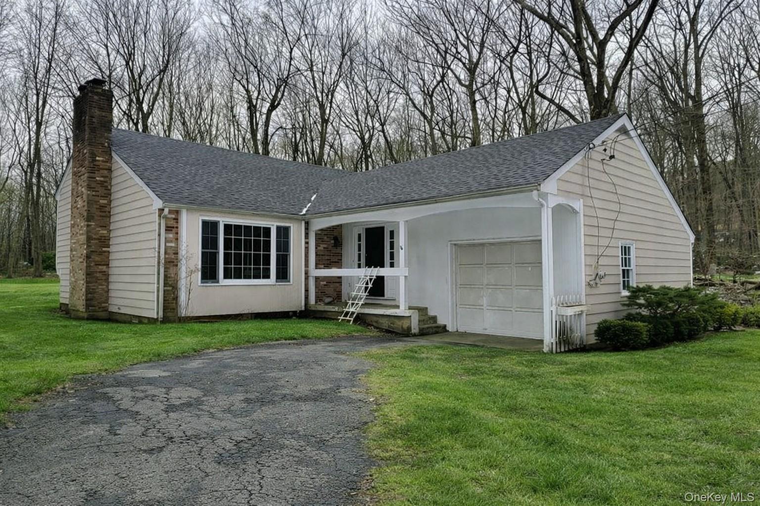 4 Briggs Lane