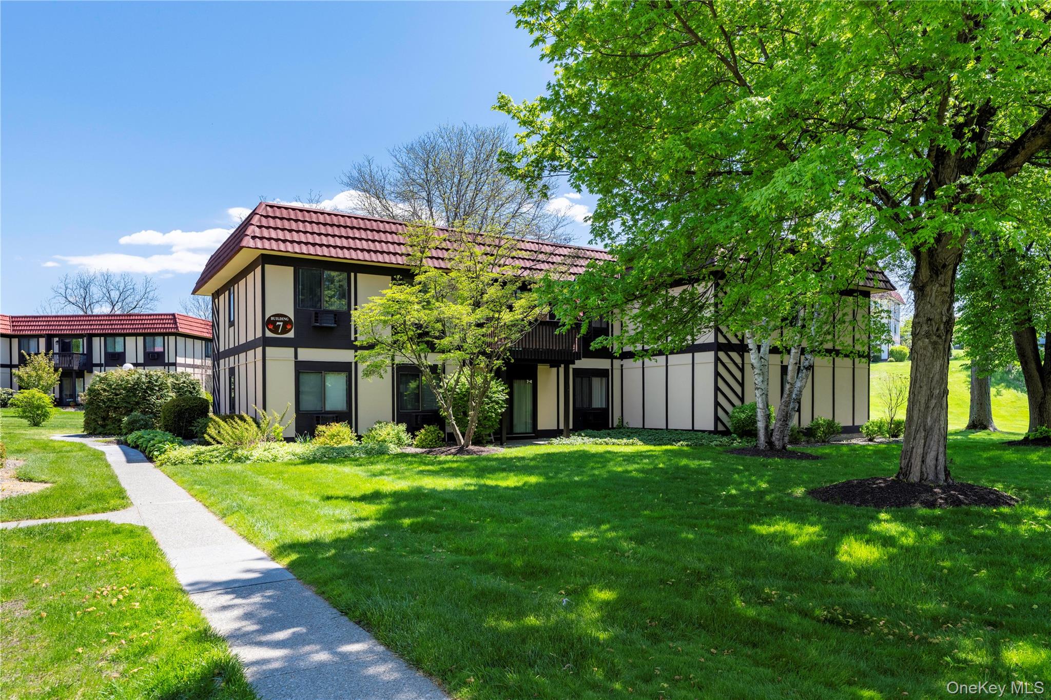 7 Loudon Drive