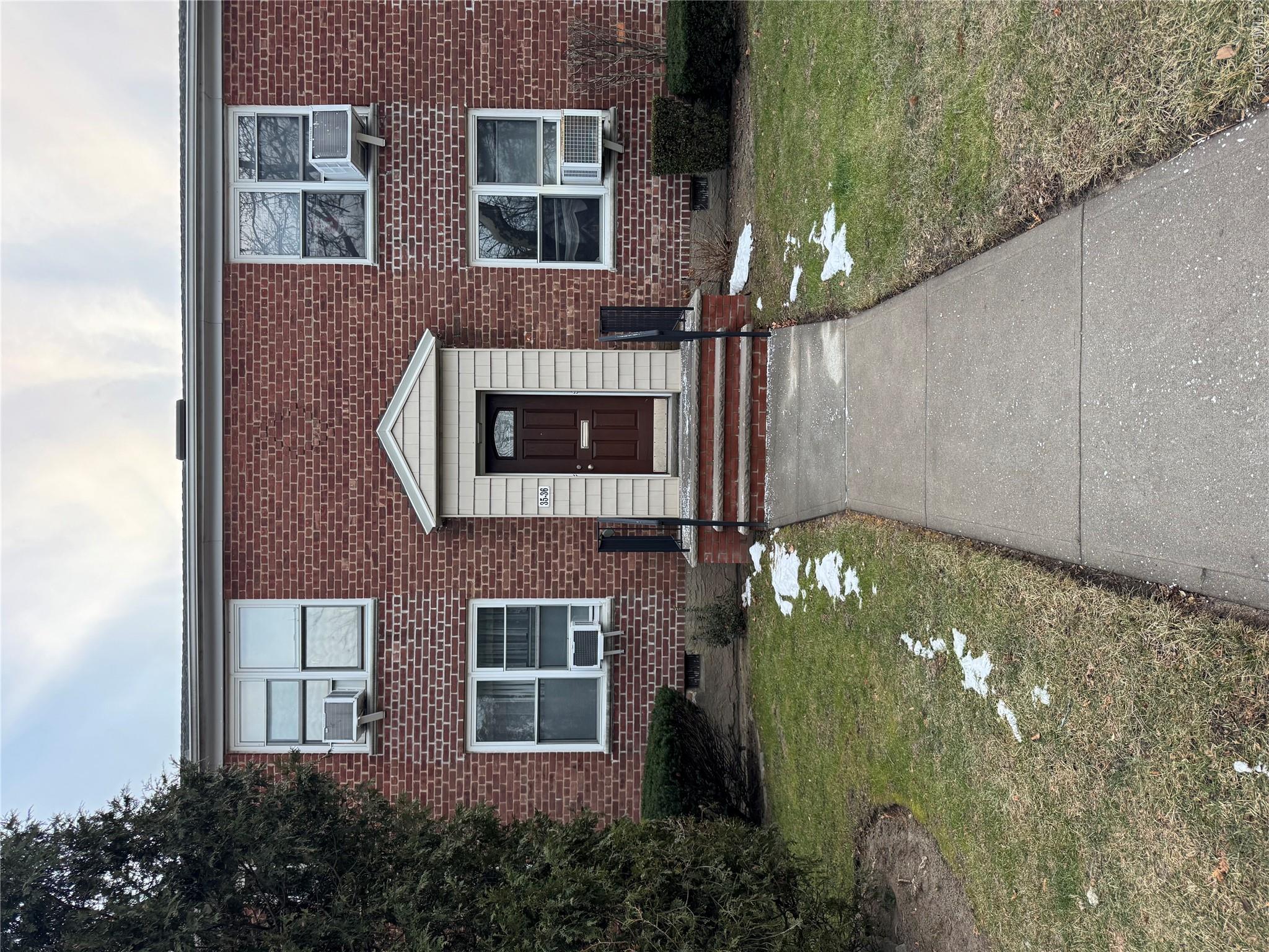 35-36 Clearview Expy