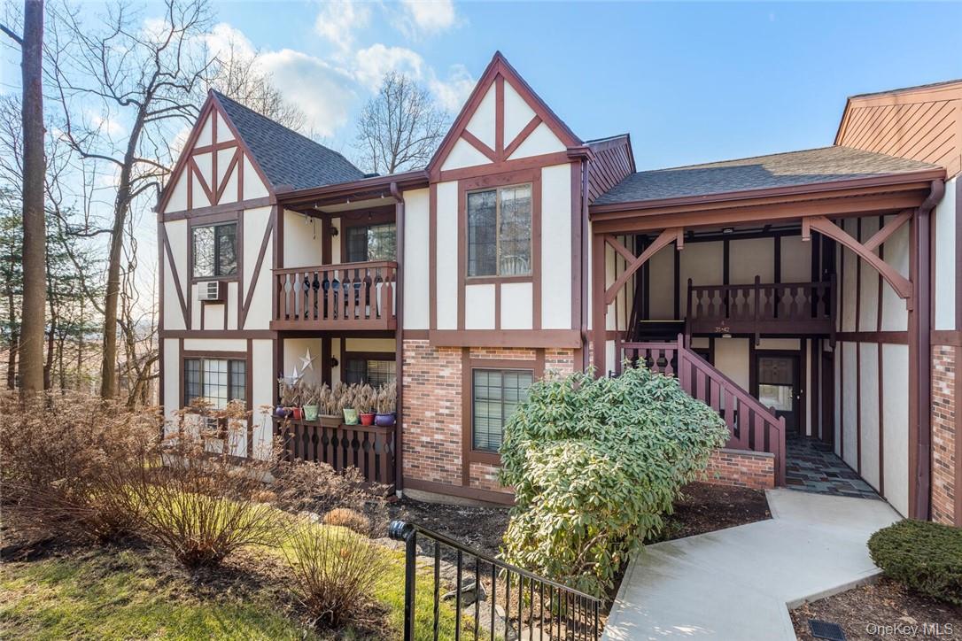 39 Foxwood Circle