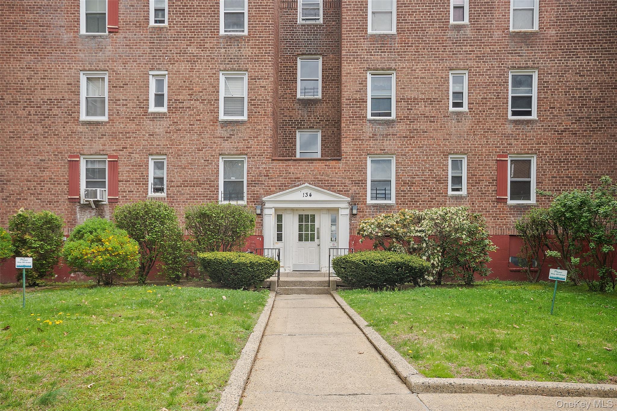 134 Ravine Avenue
