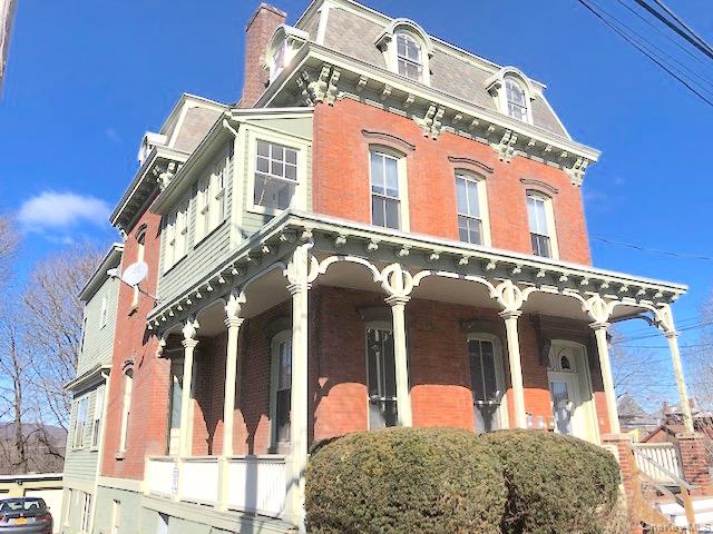 24 Vassar Street