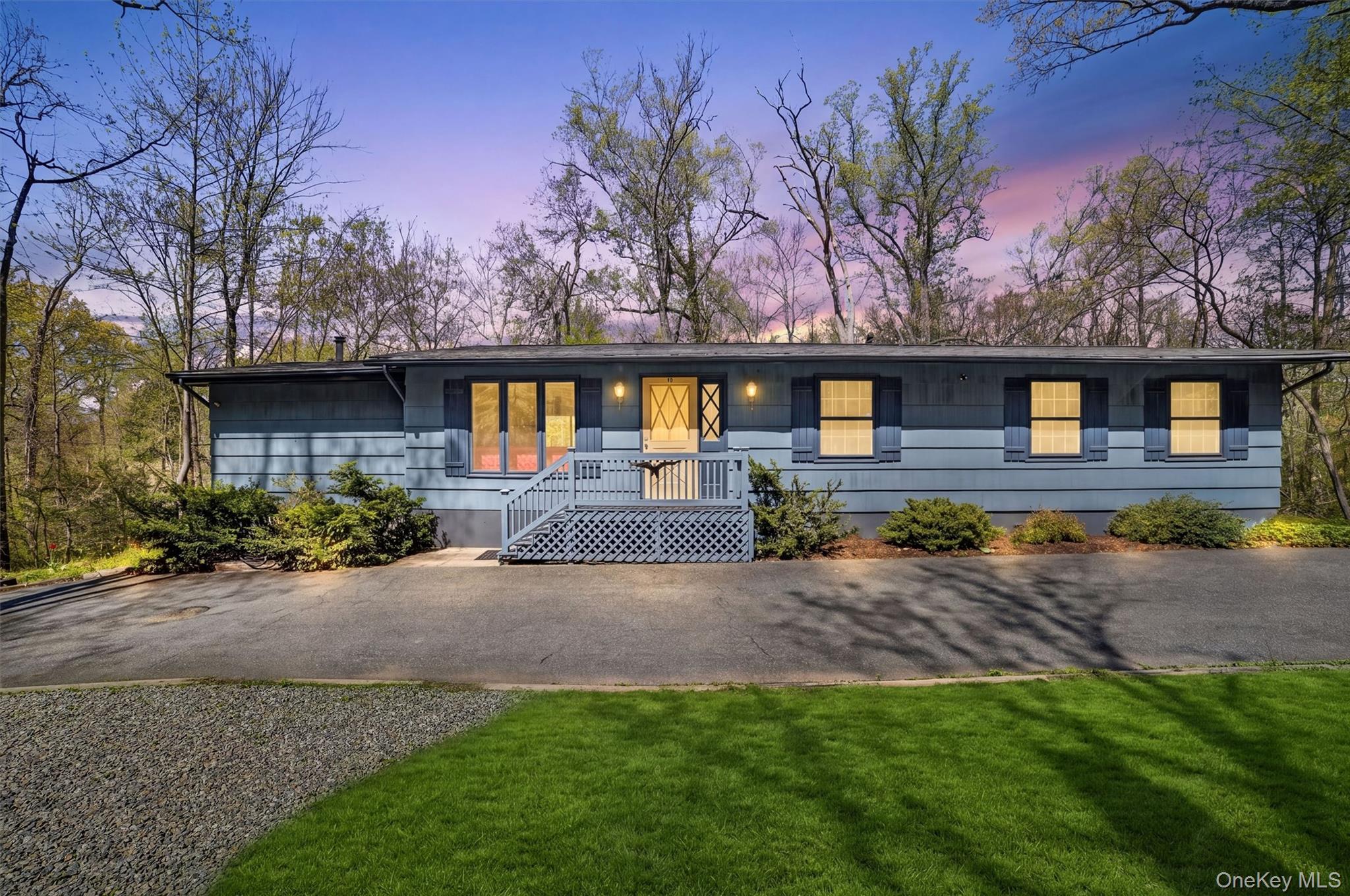 11 Canada Hill Drive