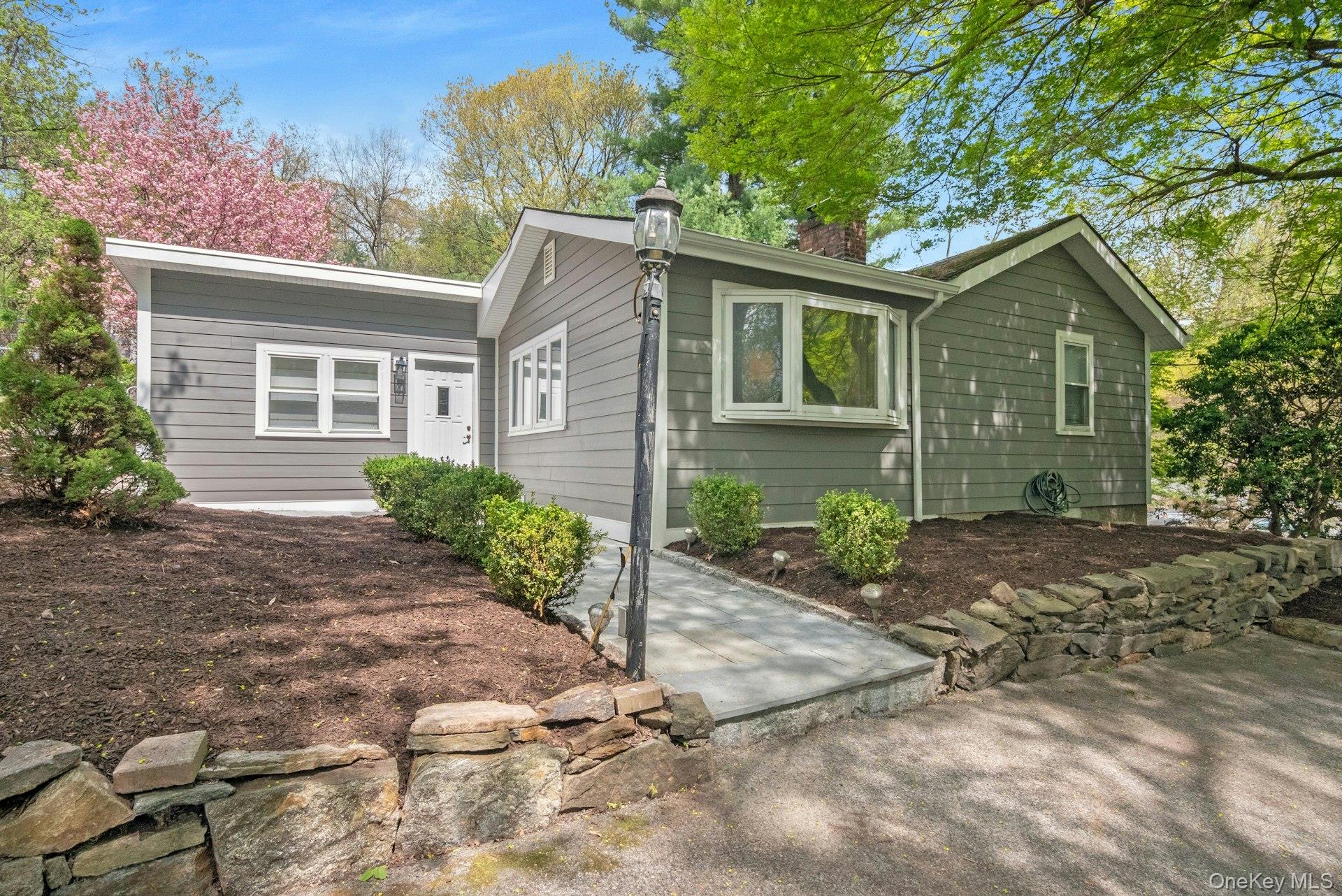 199 Taxter Road