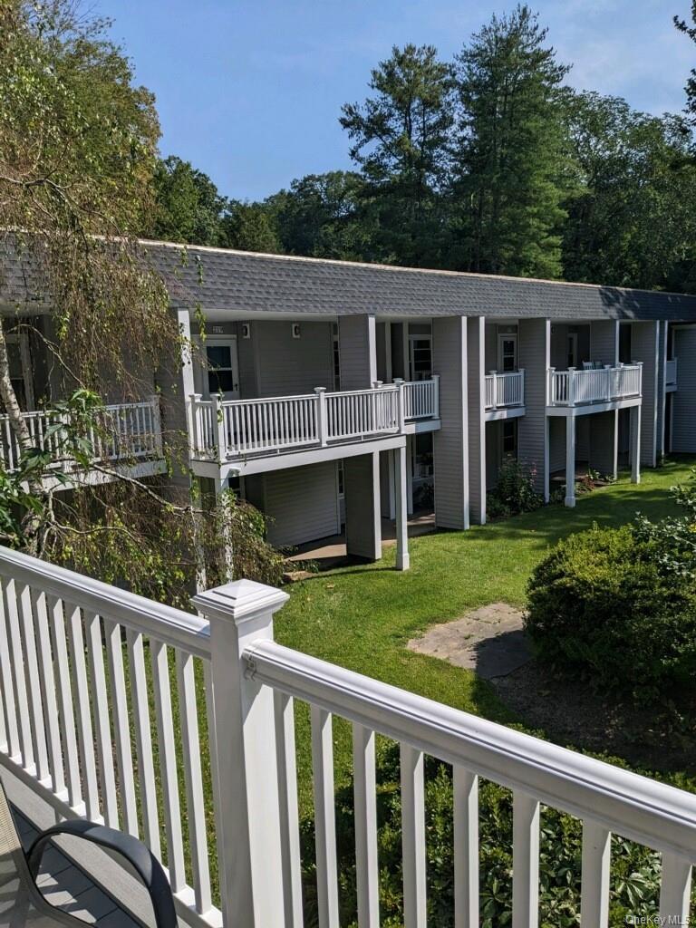 10 Wild Oaks Road