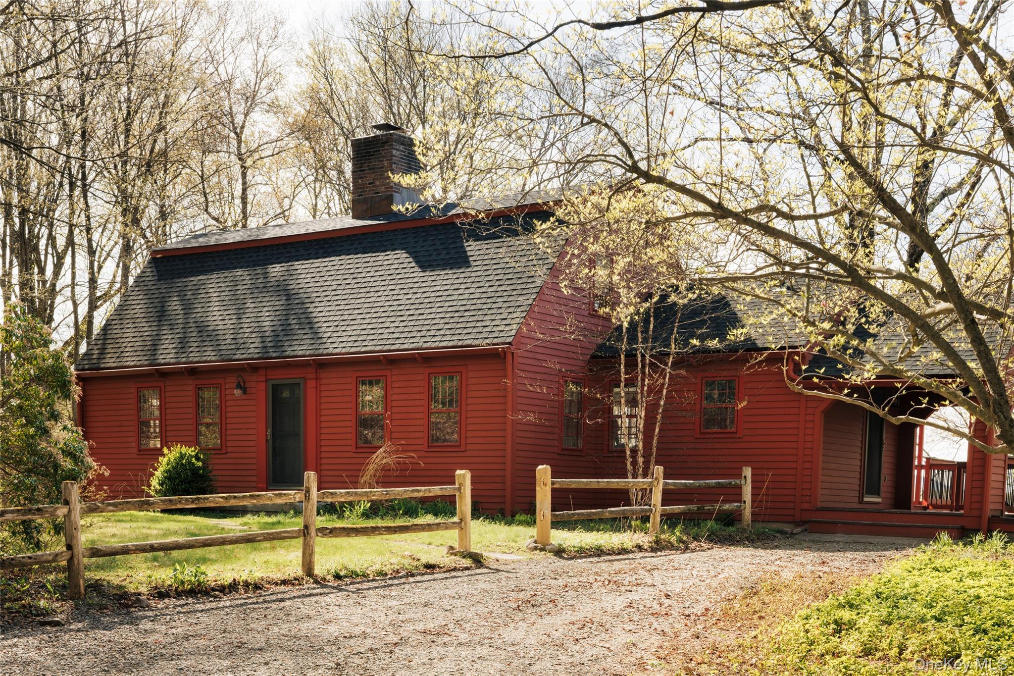 1051 Old Albany Post Road